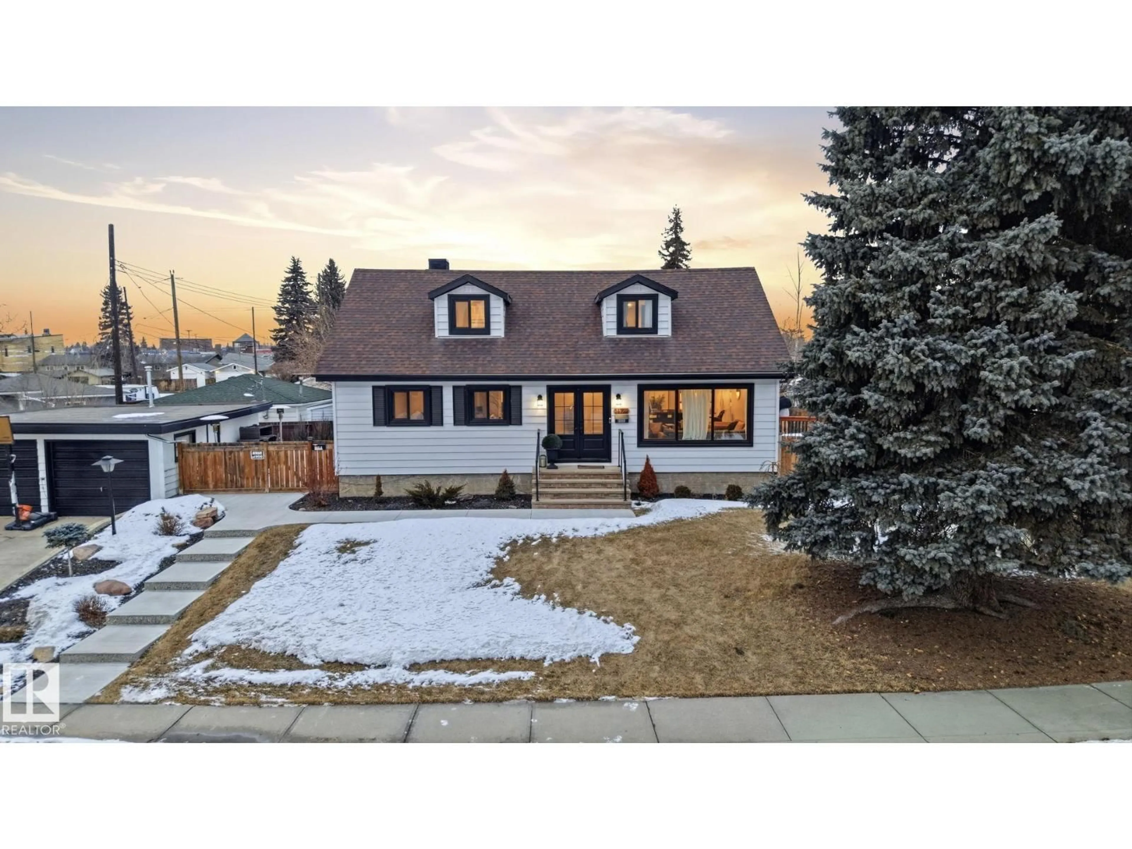 Unknown for 15702 86 AV, Edmonton Alberta T5R4C4