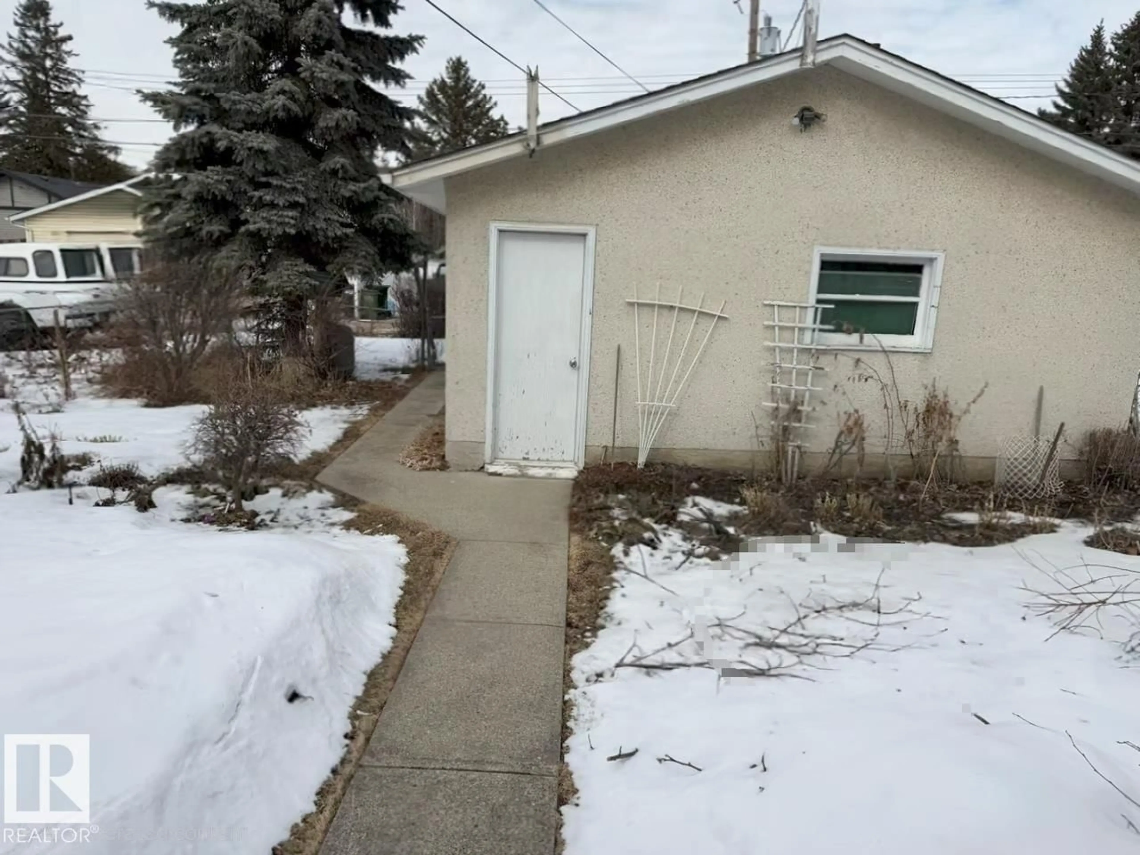 Unknown for 10716 52 AV, Edmonton Alberta T6H0P3