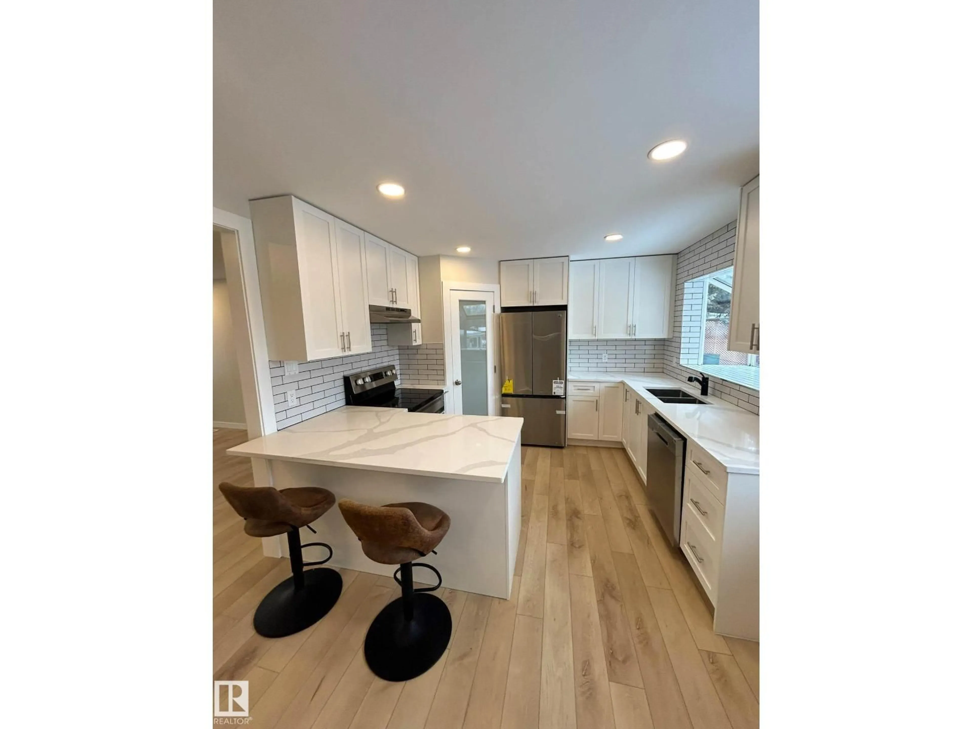 Open concept kitchen, unknown for 56 SALISBURY AV, St. Albert Alberta T8N0M3