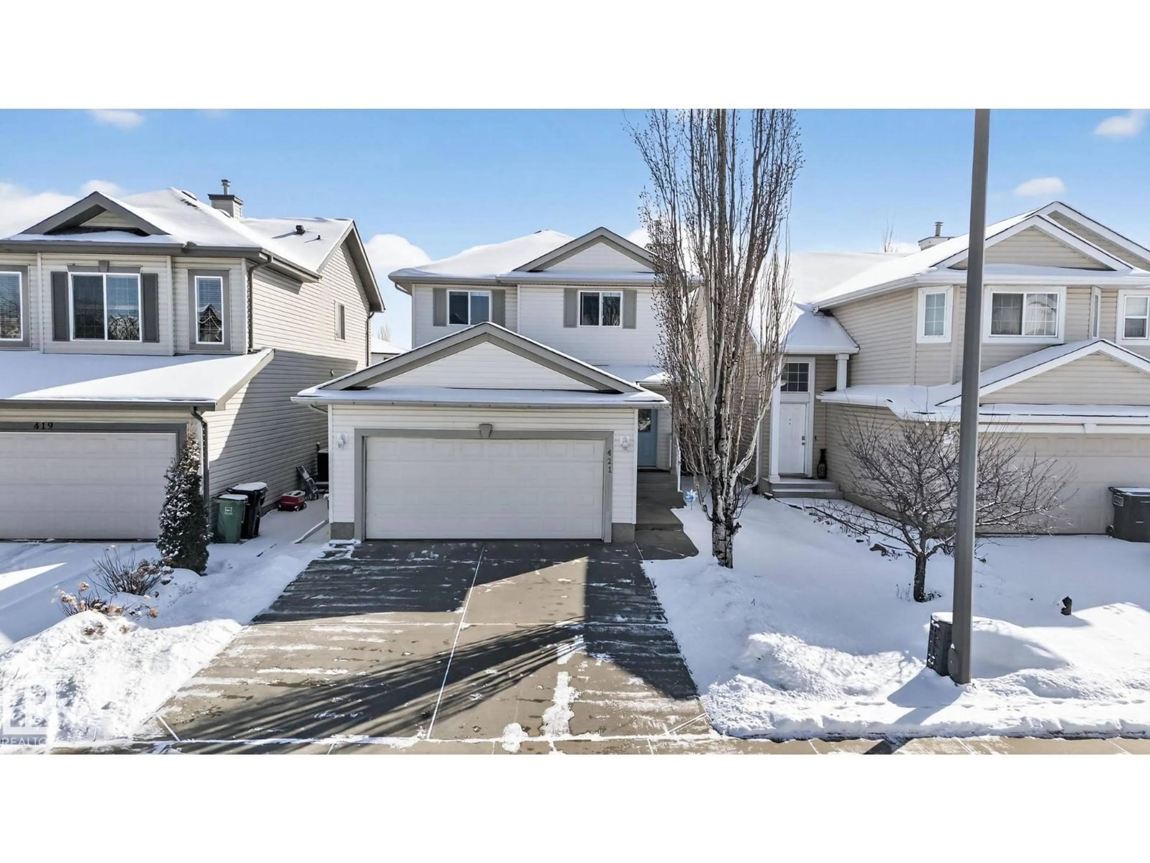A pic from outside/outdoor area/front of a property/back of a property/a pic from drone, street for 421 84 ST, Edmonton Alberta T6X1H9