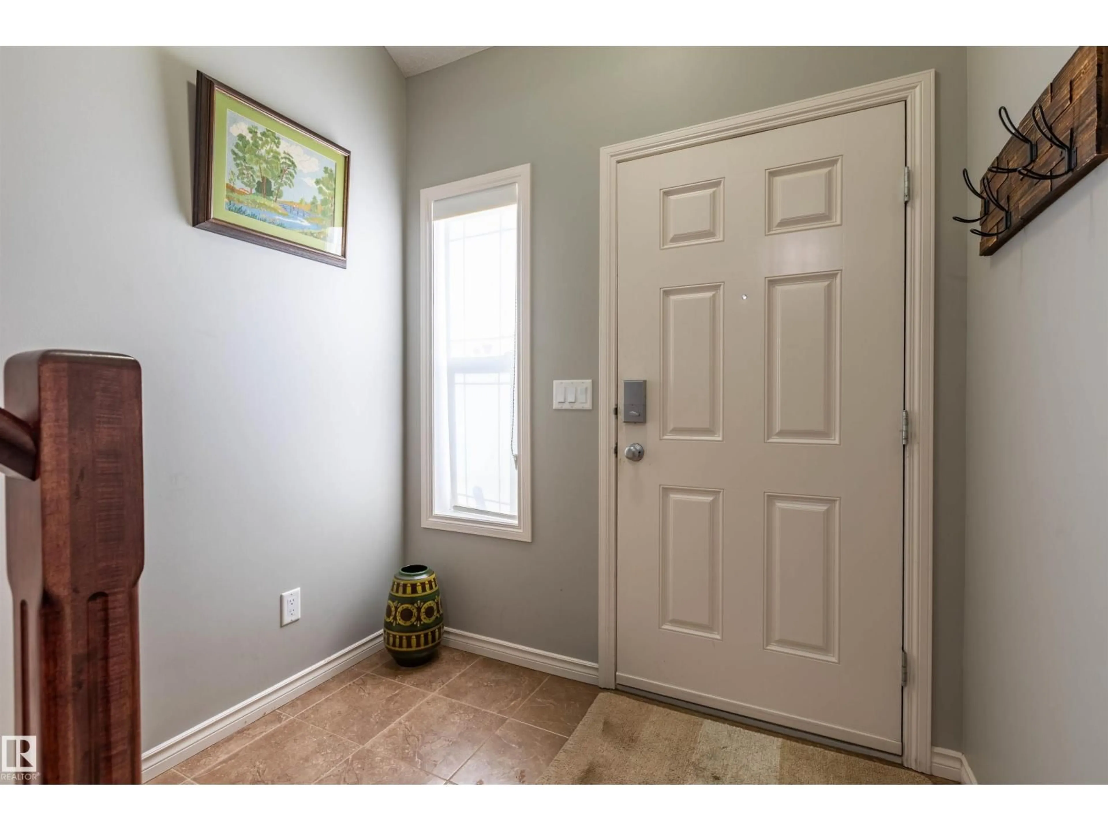 Indoor entryway for #12 - 9511 102, Morinville Alberta T8R0C6