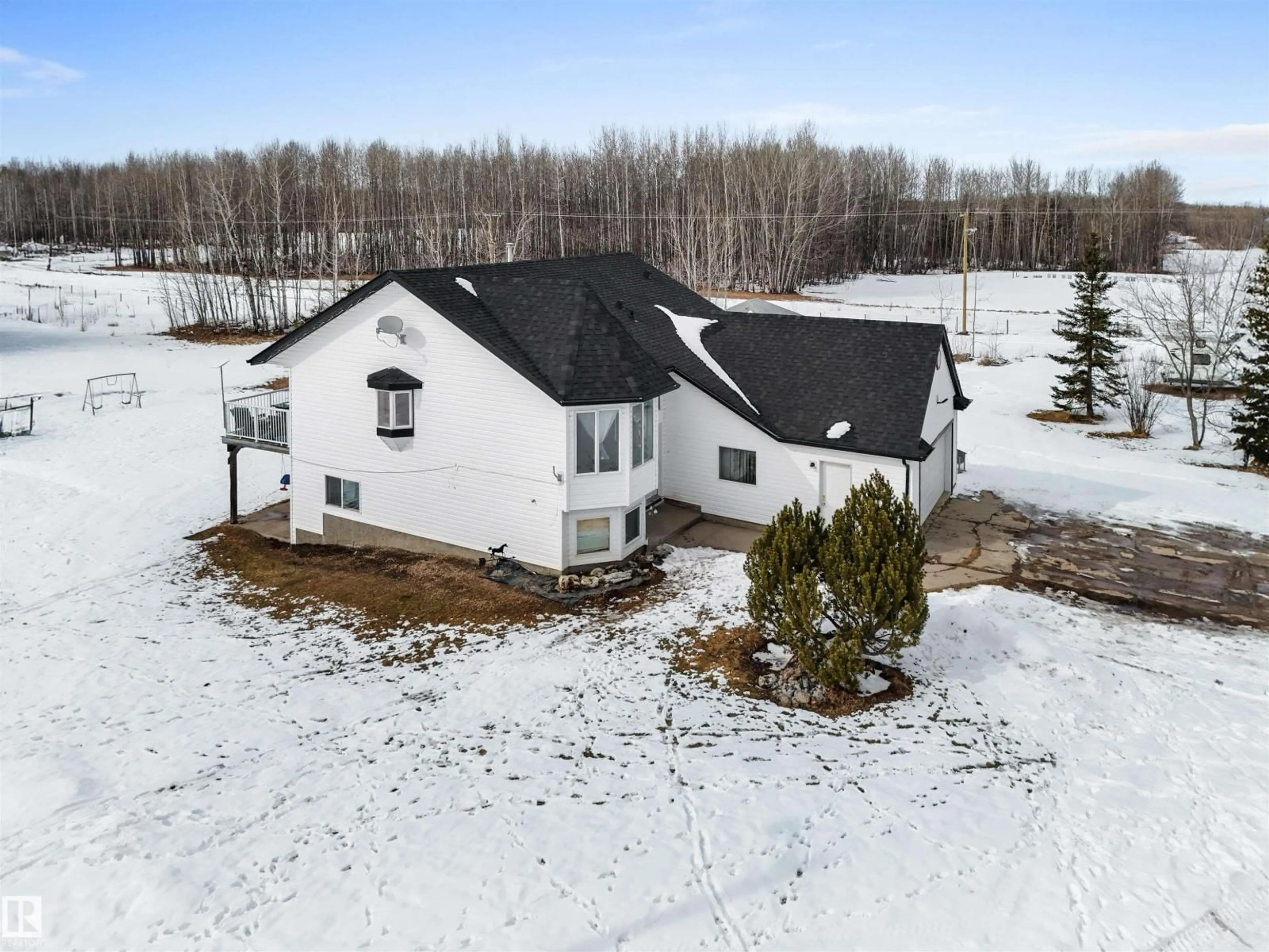 A pic from outside/outdoor area/front of a property/back of a property/a pic from drone, unknown for 49132 RANGE ROAD 70, Rural Brazeau County Alberta T7A1R5