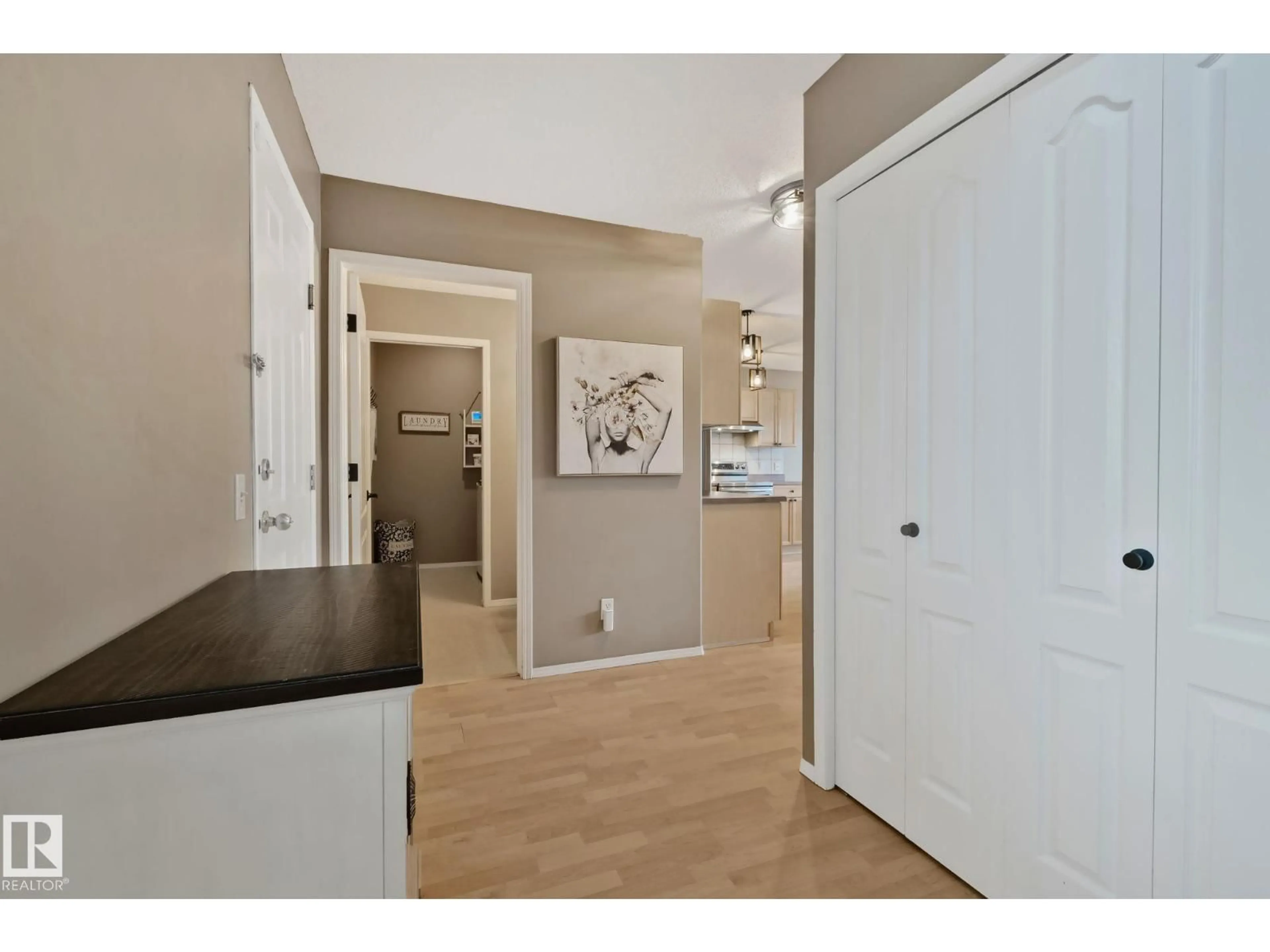 Indoor entryway for 15117 MILLER BV, Edmonton Alberta T5Y3A1