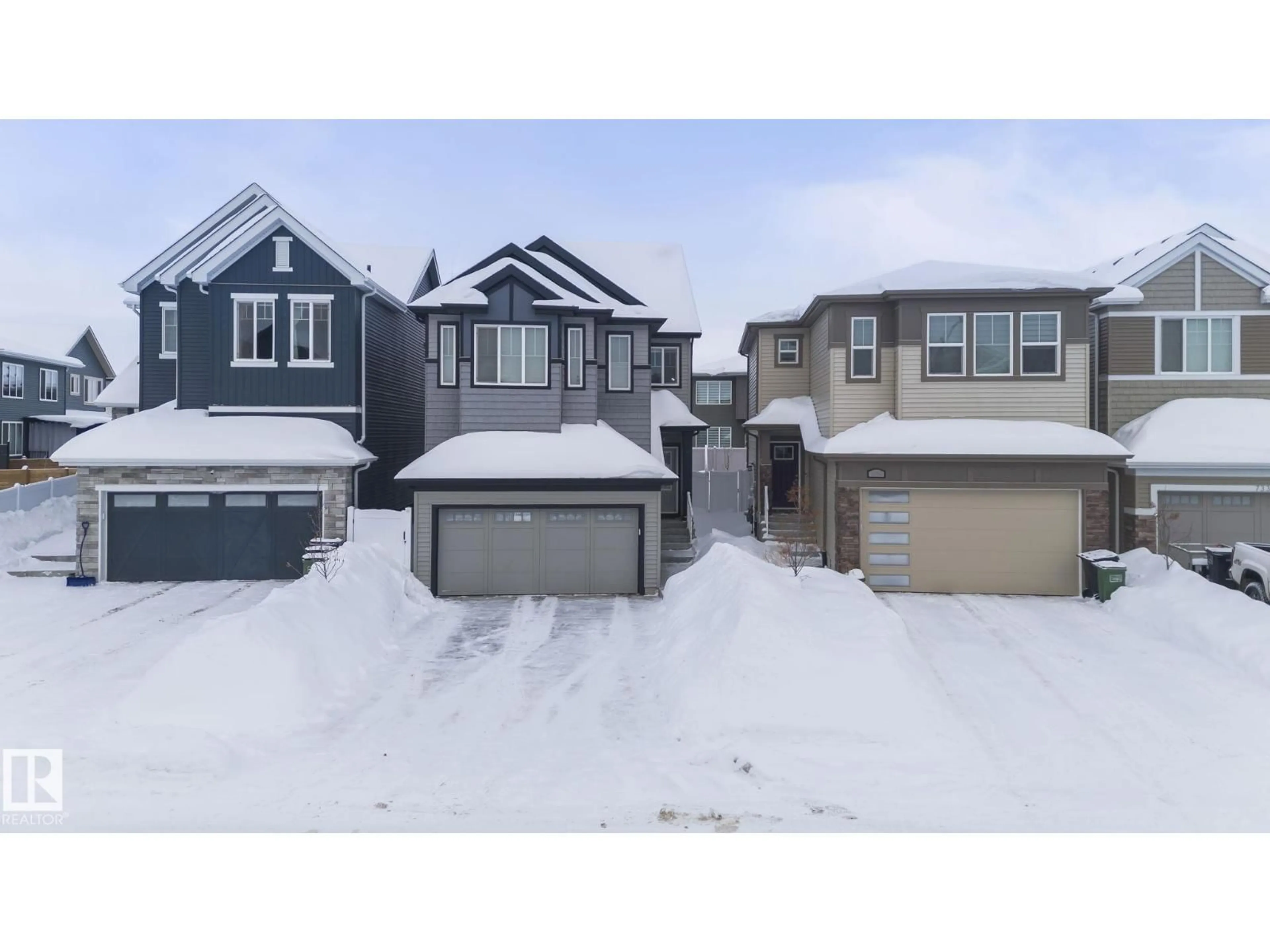 A pic from outside/outdoor area/front of a property/back of a property/a pic from drone, street for NW - 7344 177 AV, Edmonton Alberta T5Z0V9