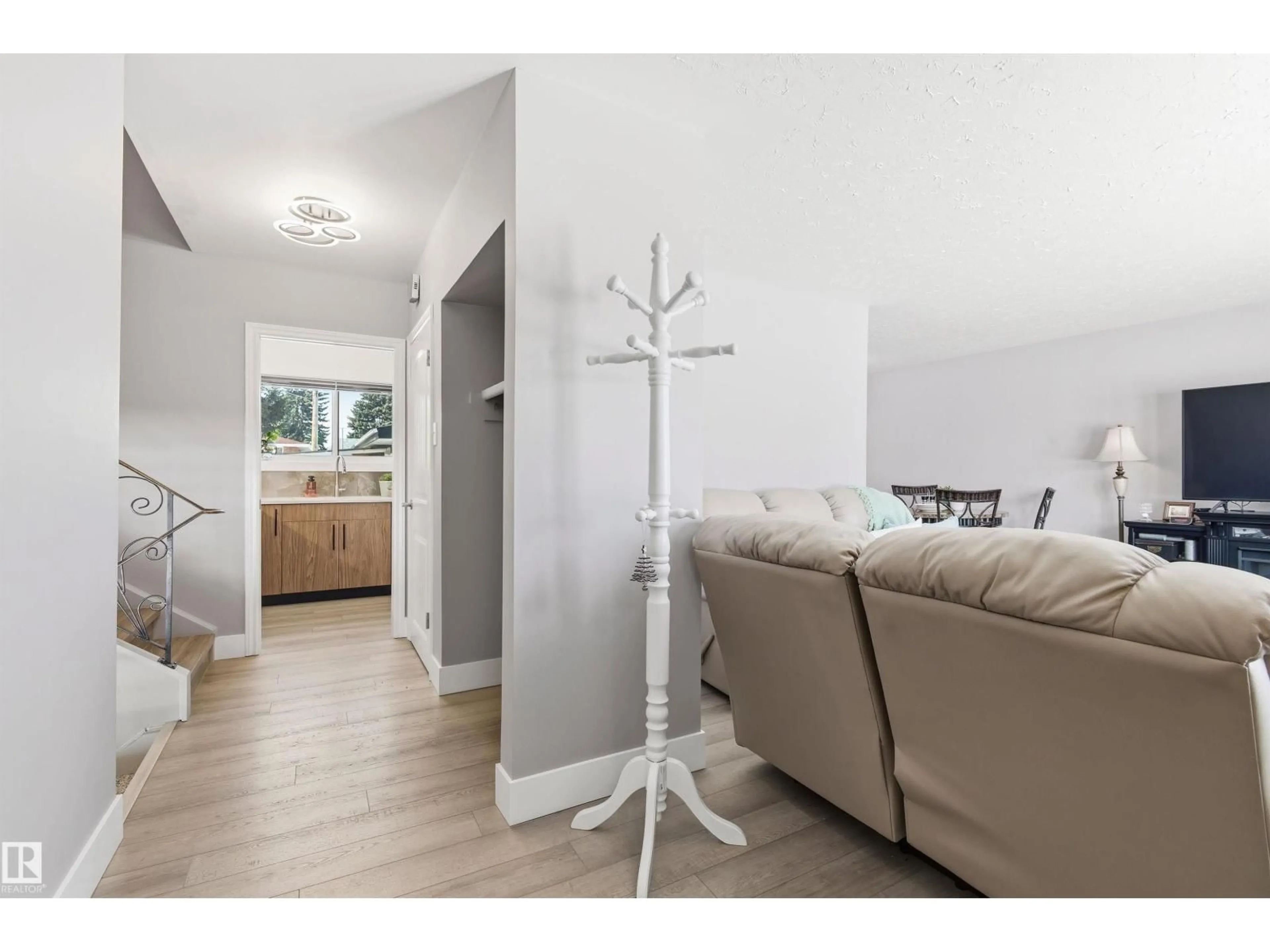 Unknown for 12904 95 ST, Edmonton Alberta T5E3Y1