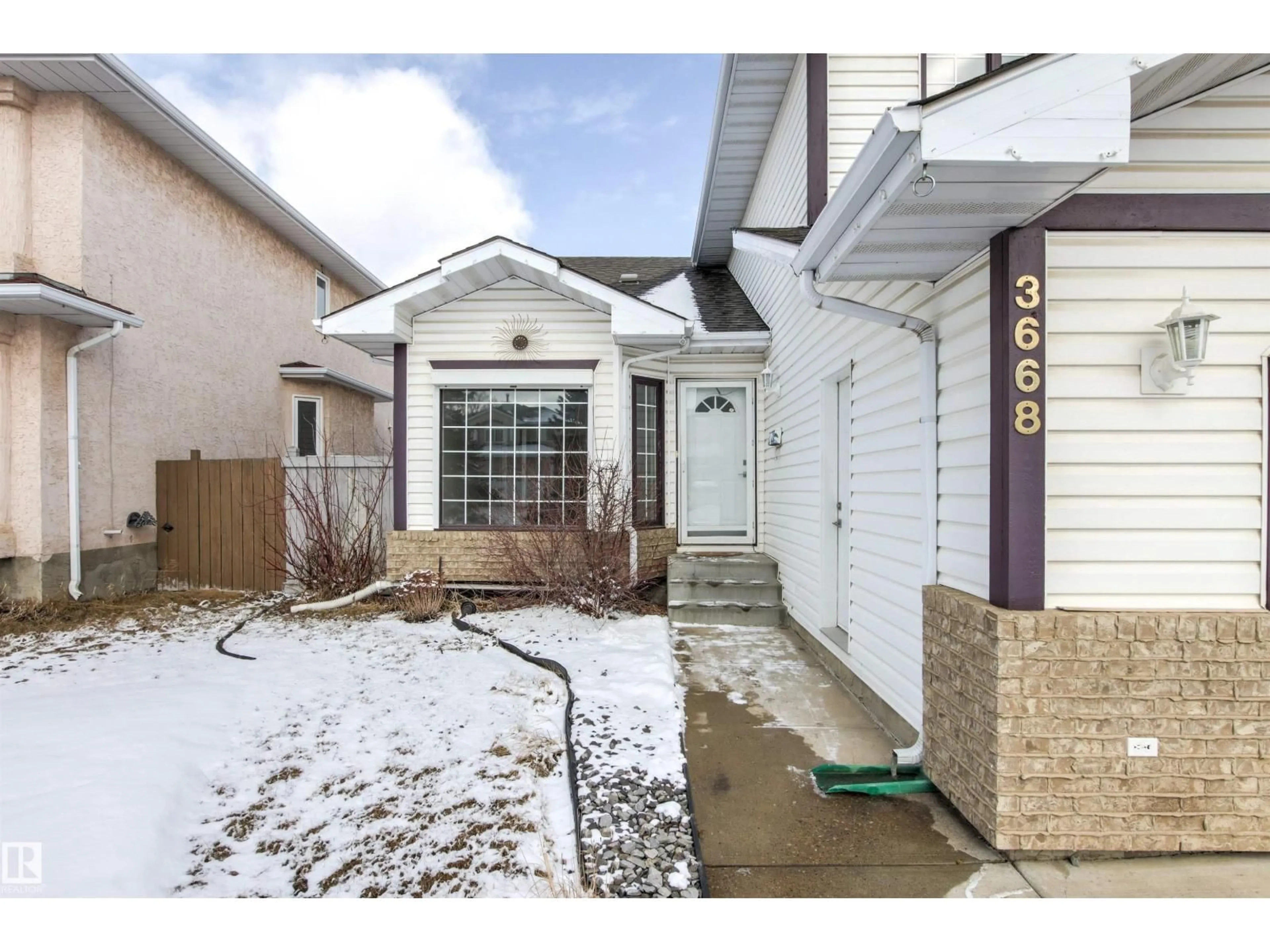 Unknown for 3668 31A ST NW, Edmonton Alberta T6T1H6