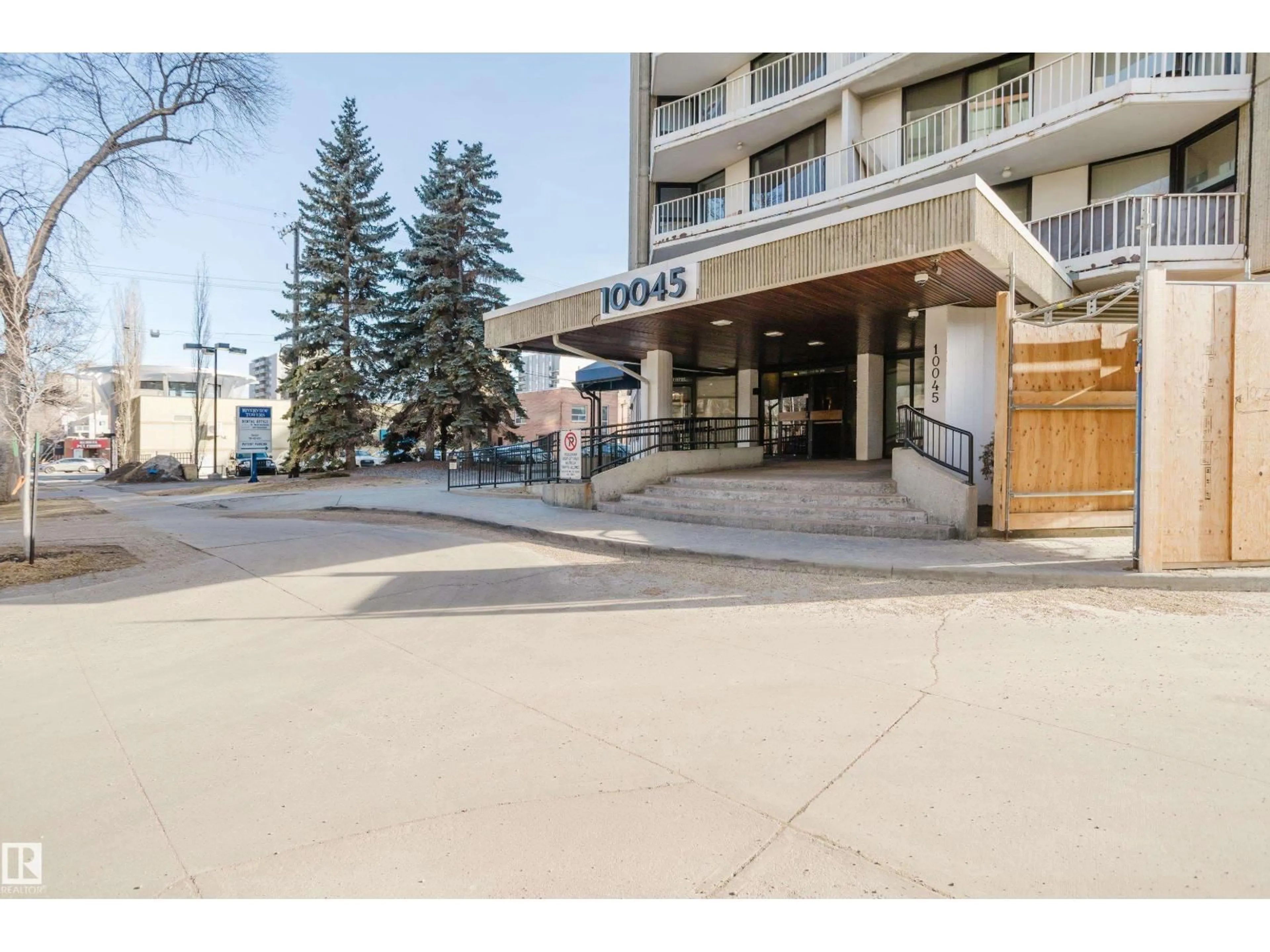 Unknown for #402 - 10045 117 ST, Edmonton Alberta T5K1W8