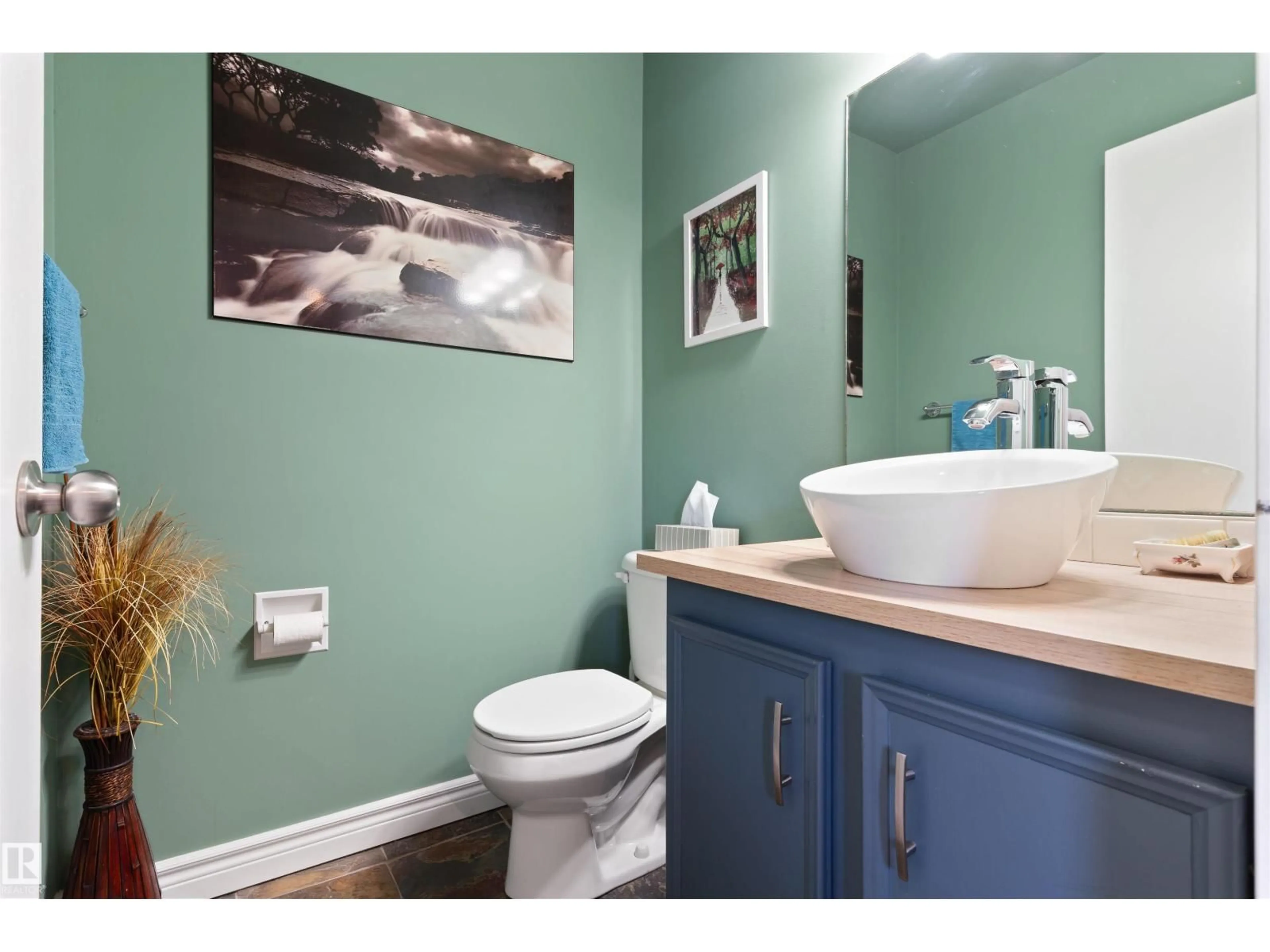 Contemporary bathroom, ceramic/tile floor for 81 - 115 GARDEN RD, St. Albert Alberta T8N5G8