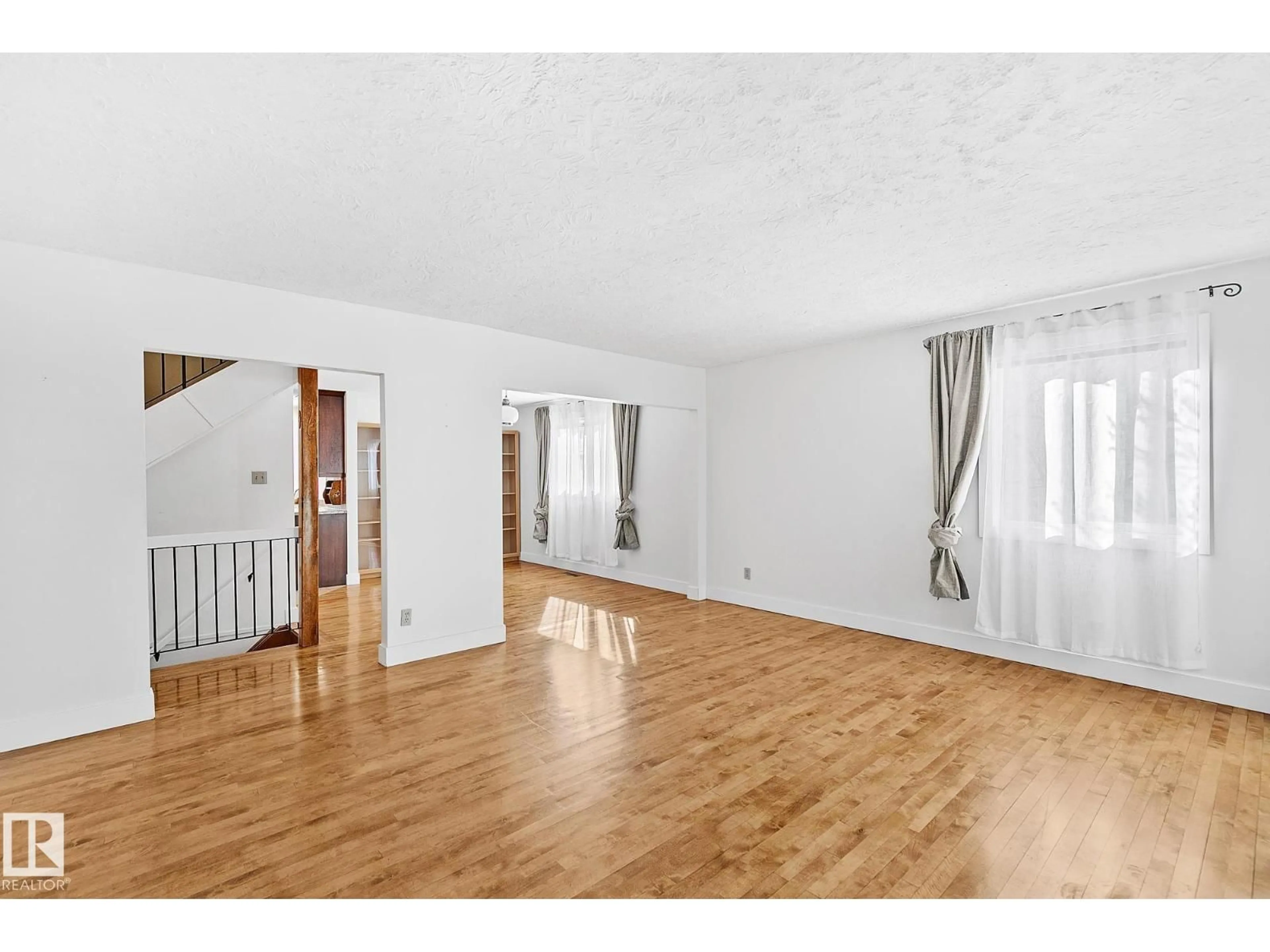 A pic of a room for NW - 10823 130 ST, Edmonton Alberta T5M0Z2