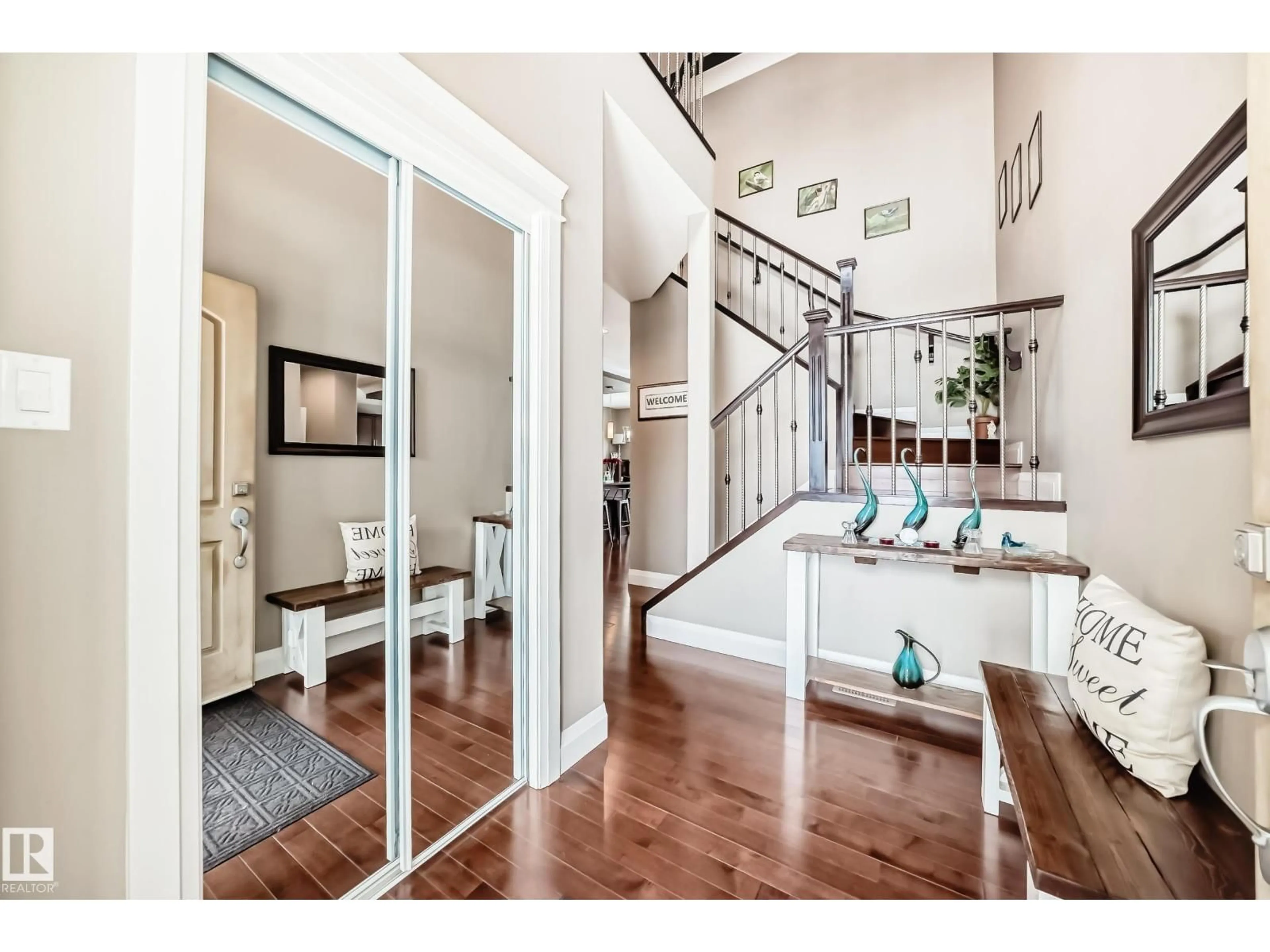 Indoor entryway for 3220 151 AV, Edmonton Alberta T5Y0J9