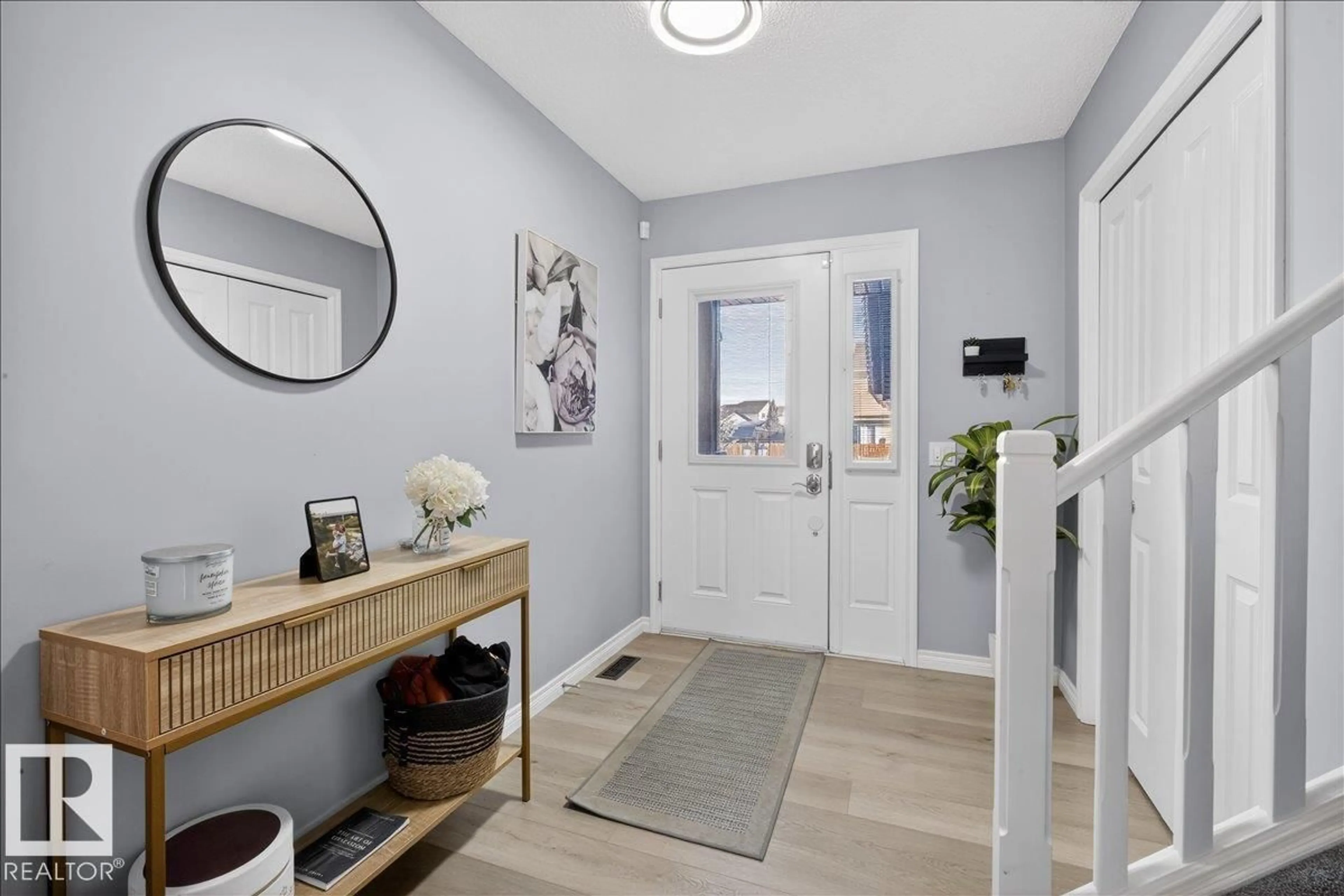 Indoor entryway for 55 SILVERSTONE DRIVE, Stony Plain Alberta T7Z0E8