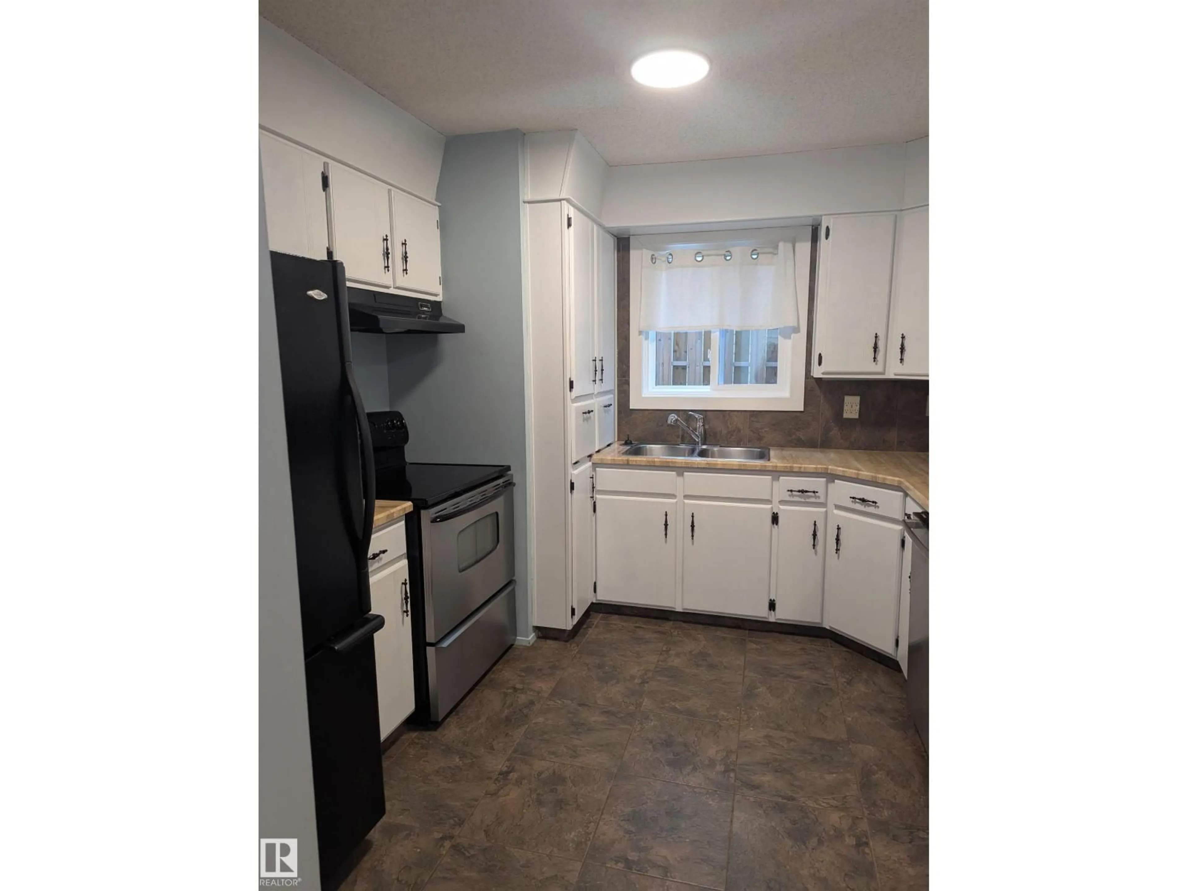 Standard kitchen, ceramic/tile floor for #2 - 9140 149 ST, Edmonton Alberta T5R1C2