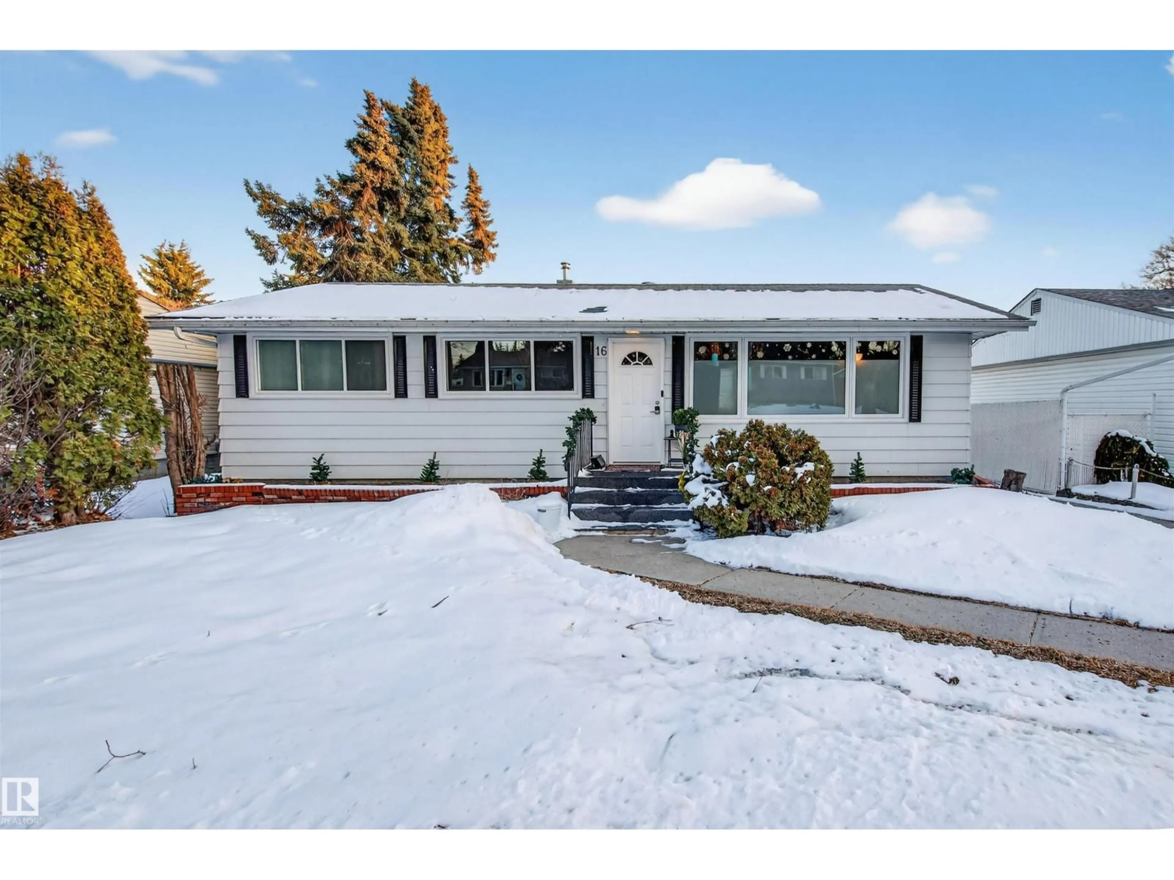 Home with vinyl exterior material, street for 16 MURAL CR, St. Albert Alberta T8N1J9