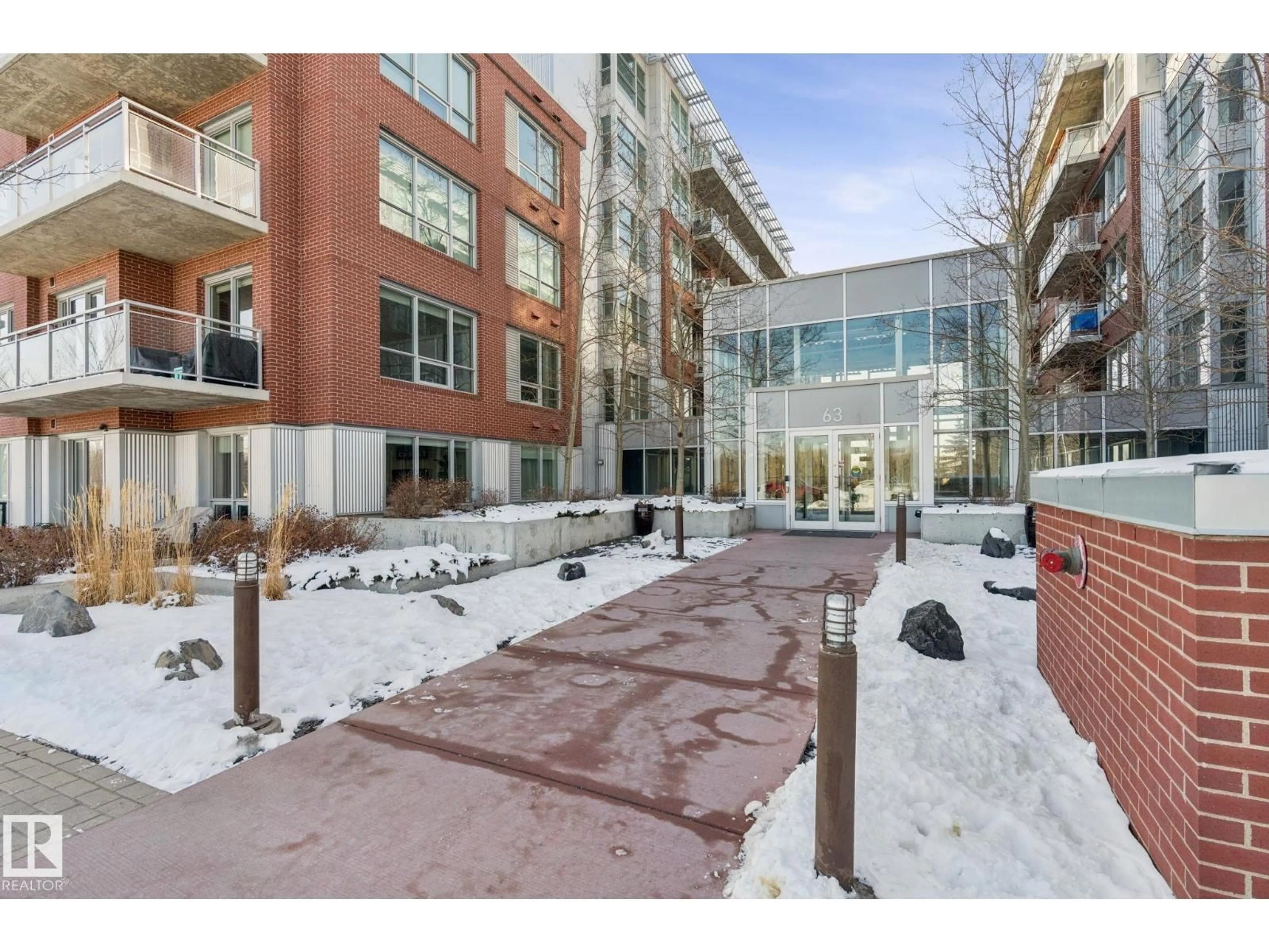 Patio, unknown for 321 INGLEWOOD PARK SE, Calgary Alberta T2G1B7