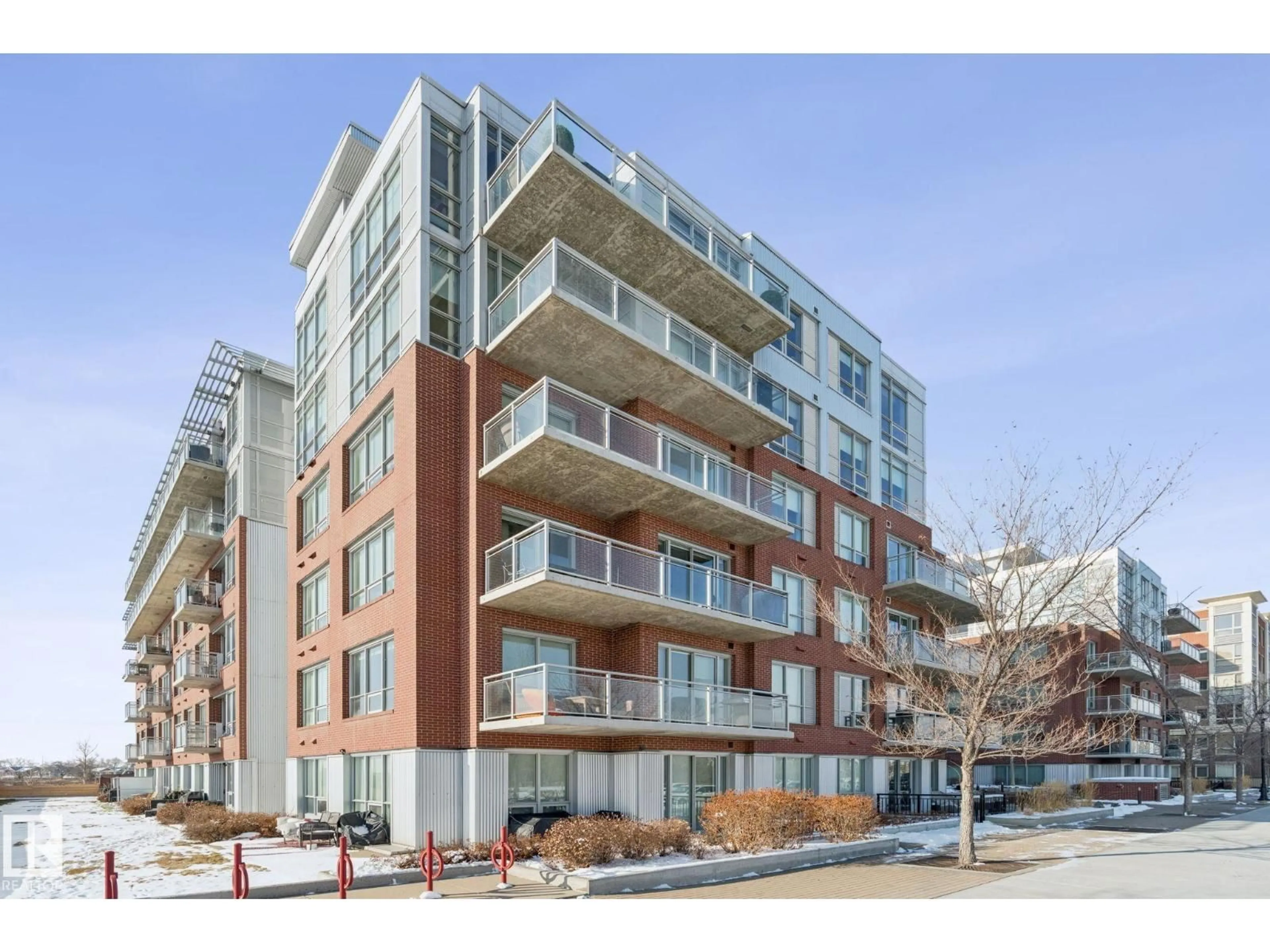 Unknown for 321 INGLEWOOD PARK SE, Calgary Alberta T2G1B7