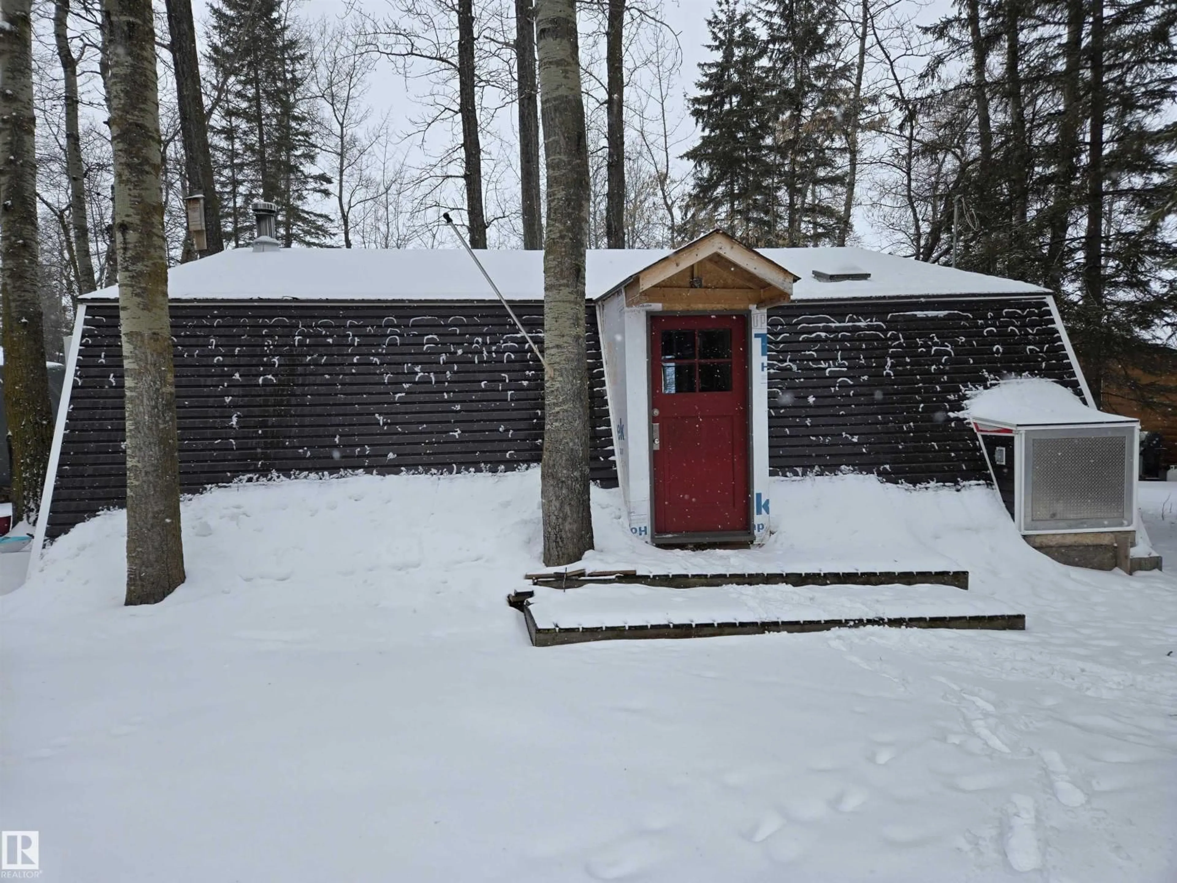 Shed for 5 CONIFER CR, Rural Lac Ste. Anne County Alberta T0E0V0