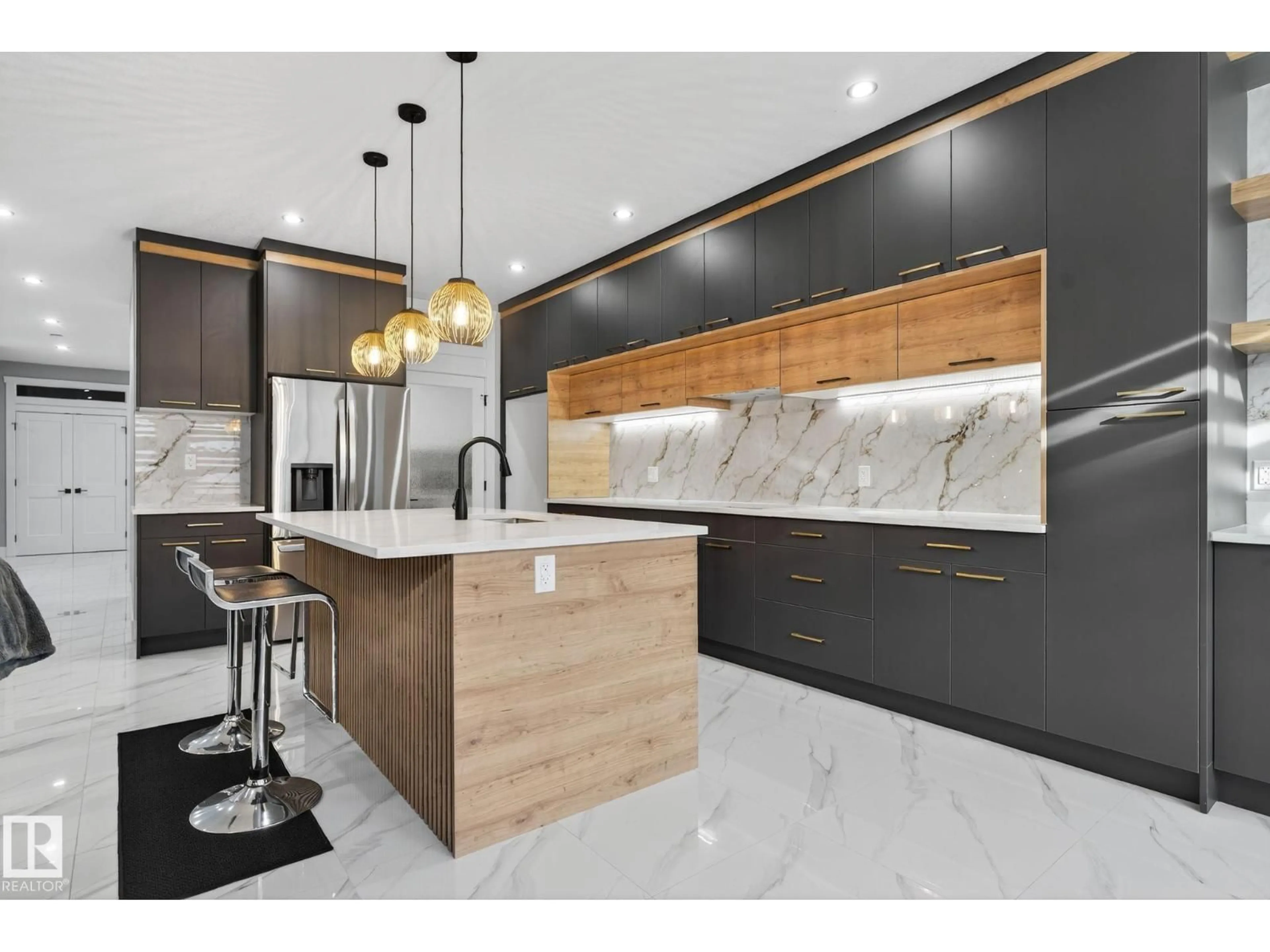 Contemporary kitchen, unknown for 1815 17 AV, Edmonton Alberta T6T2N2