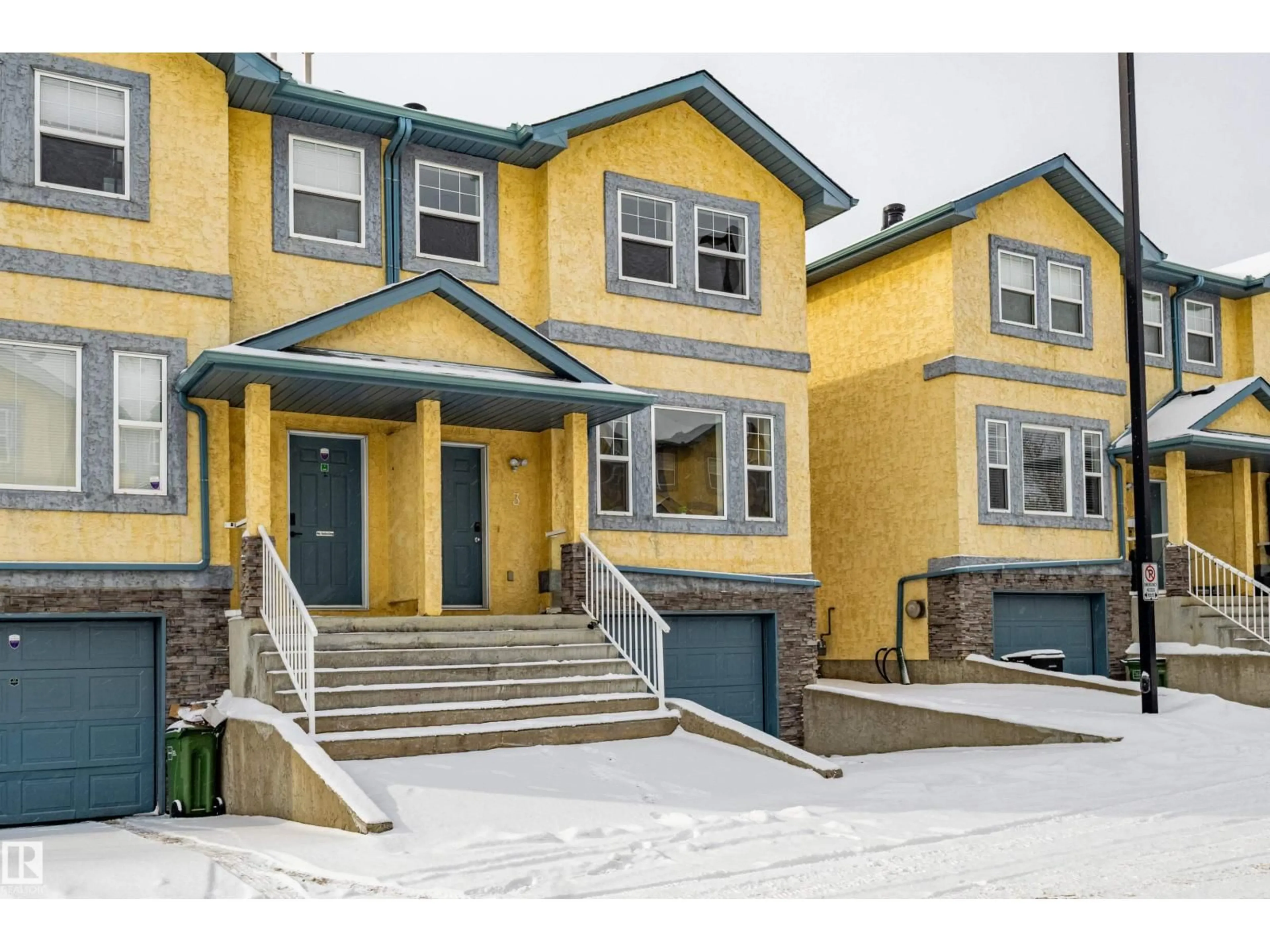 Home with vinyl exterior material, street for 3 - 16777 91 ST, Edmonton Alberta T5Z3X4