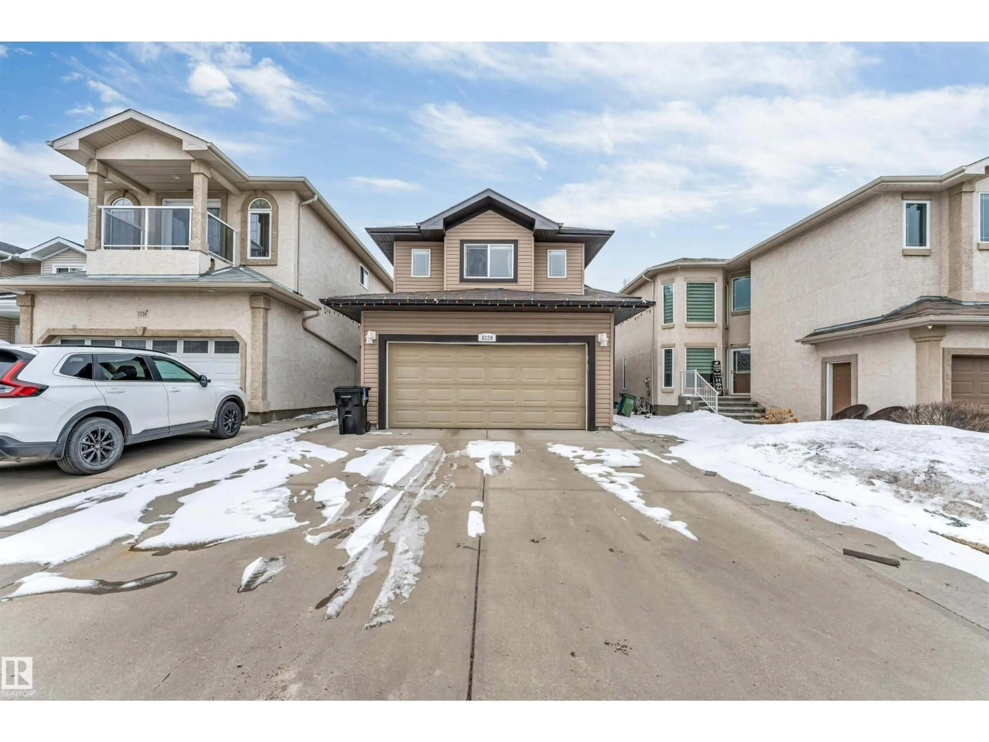 Unknown for 3228 18 ST, Edmonton Alberta T6T0H2