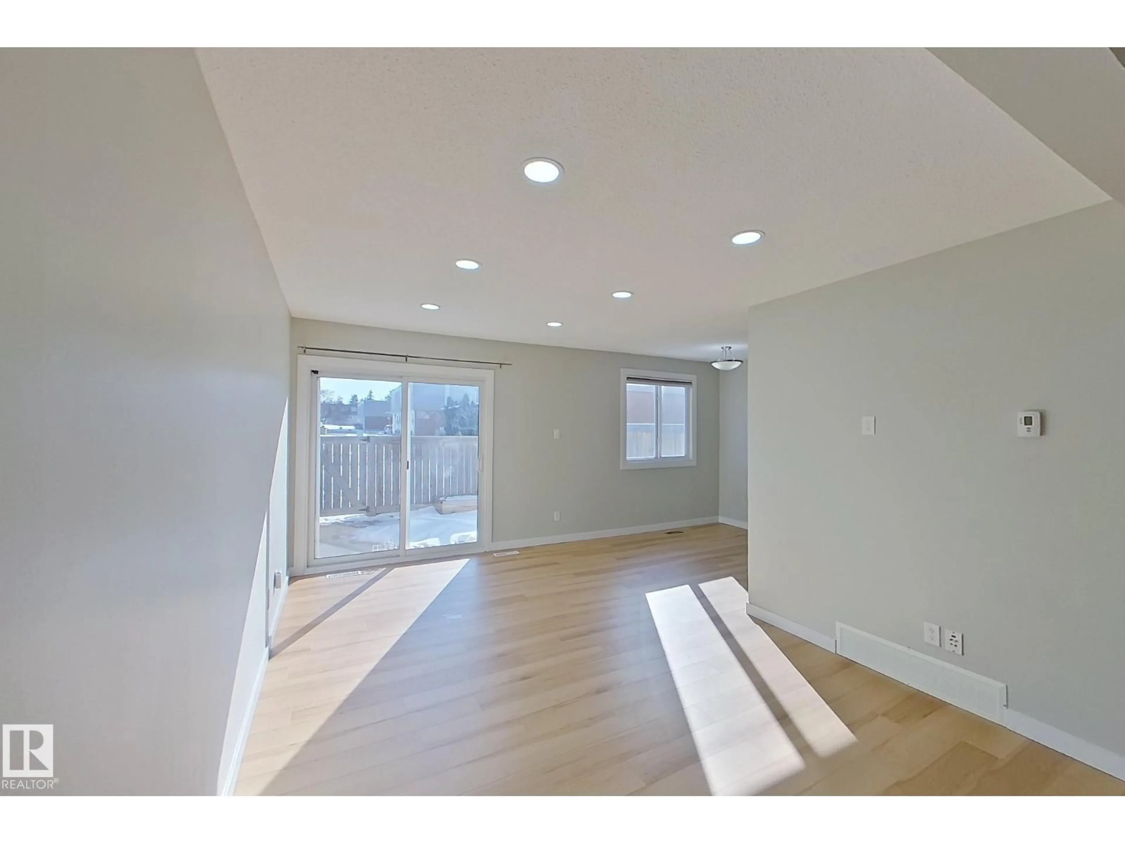 A pic of a room for 184 CORNELL CT, Edmonton Alberta T5C3C3