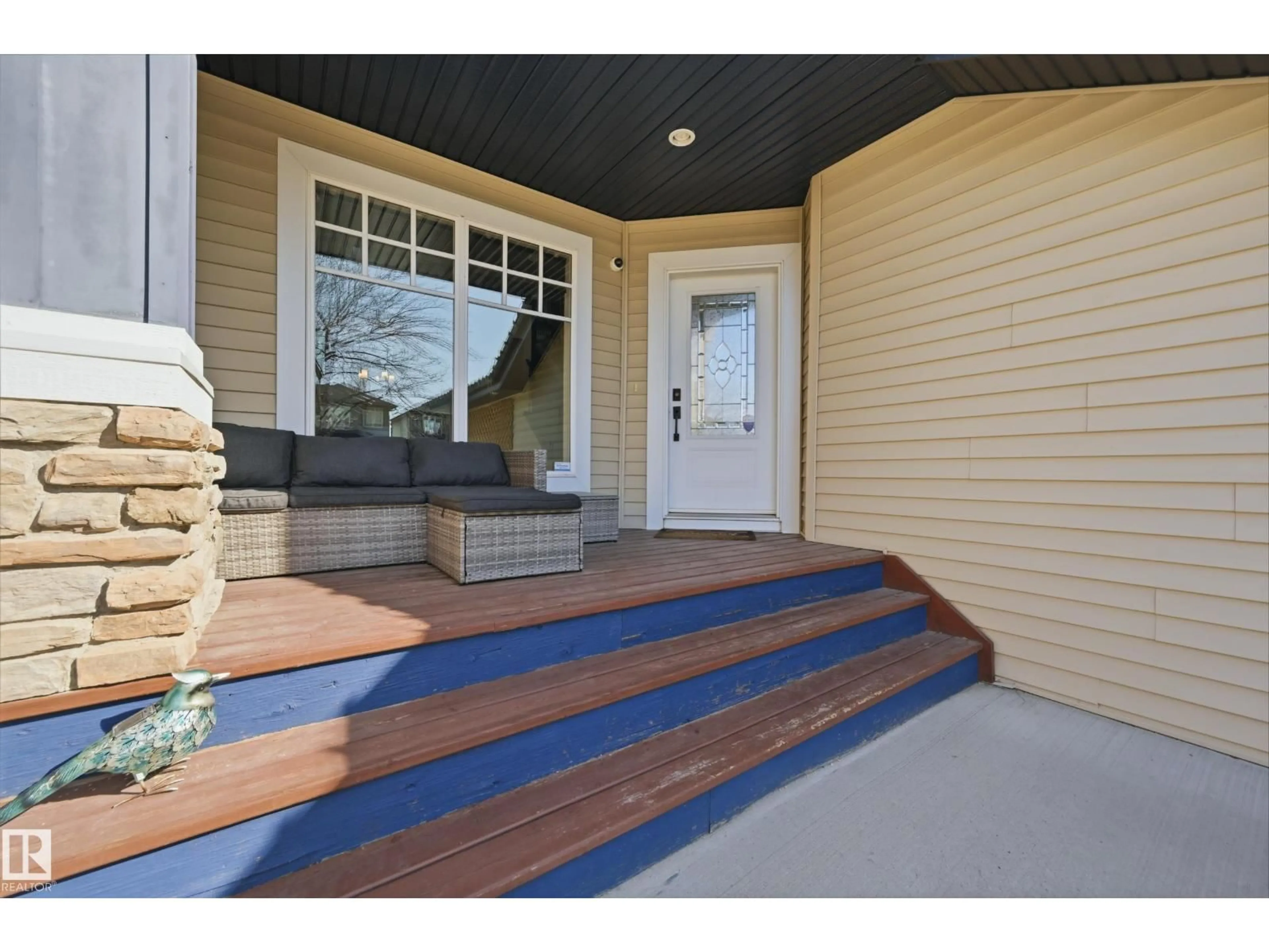 Indoor entryway for 2018 ARMITAGE GR SW, Edmonton Alberta T6W0K8