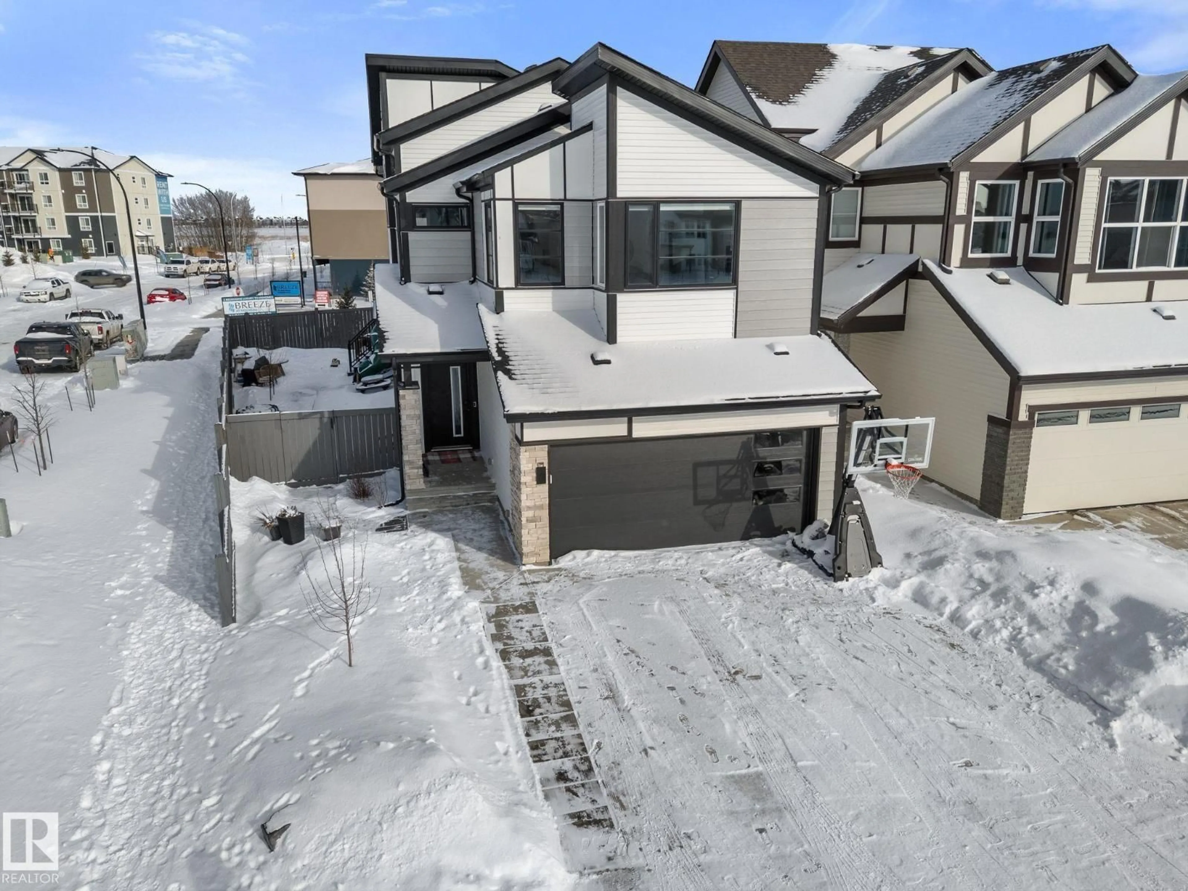 A pic from outside/outdoor area/front of a property/back of a property/a pic from drone, street for 71 NOUVEAU DR, St. Albert Alberta T8N8B1