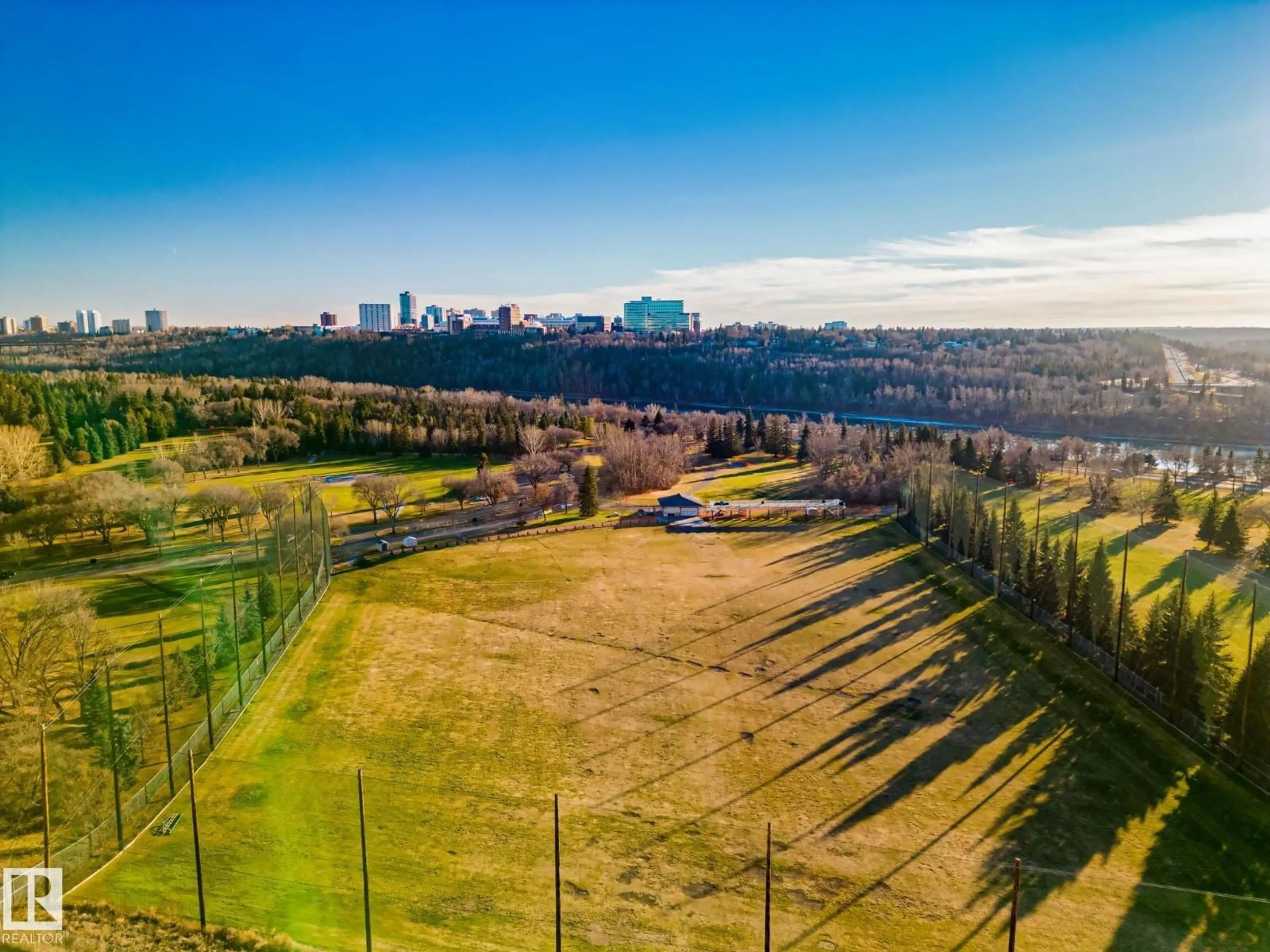 A pic from outside/outdoor area/front of a property/back of a property/a pic from drone, unknown for 1401 JASPER AV, Edmonton Alberta T5N3X7