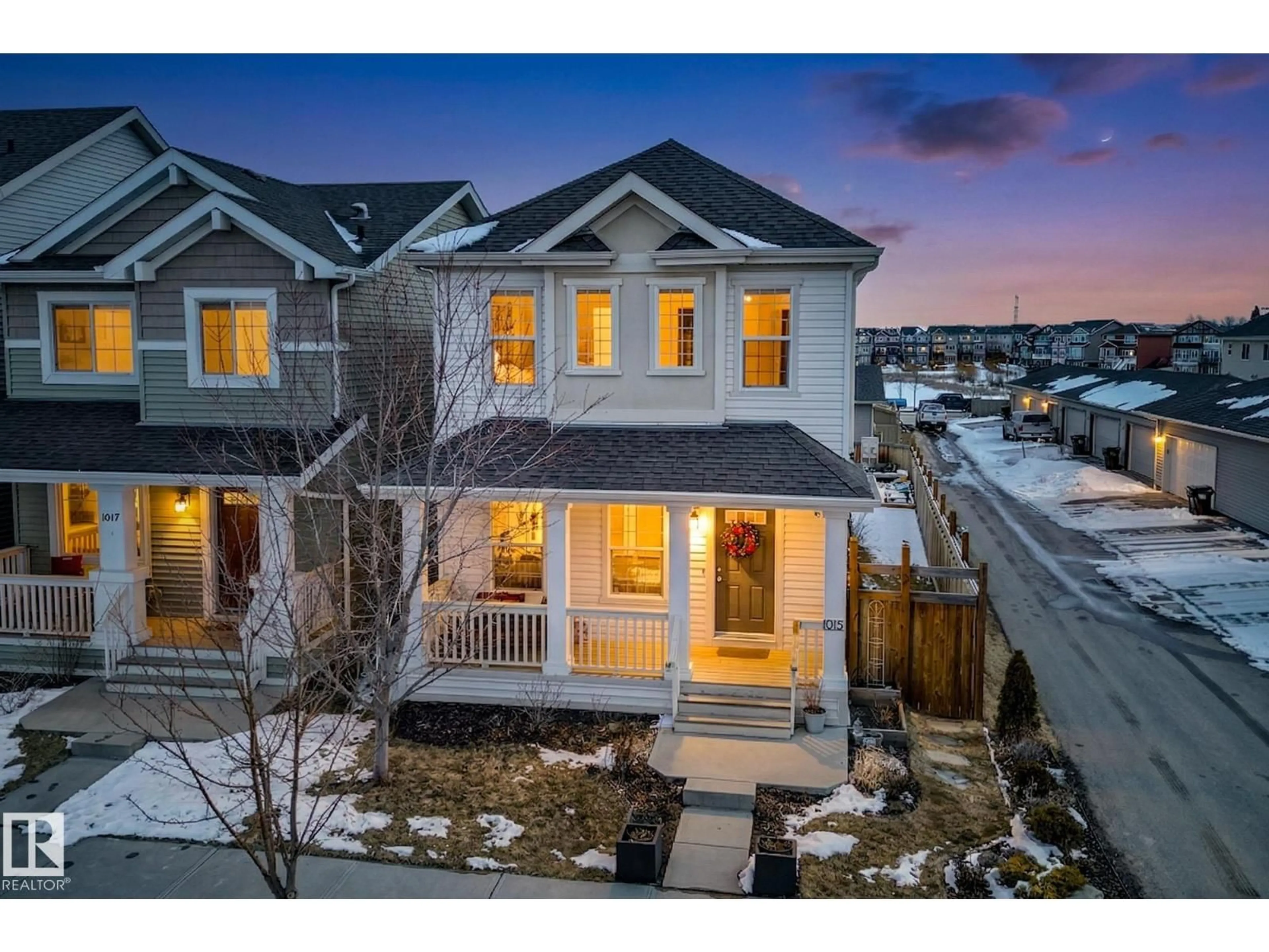 A pic from outside/outdoor area/front of a property/back of a property/a pic from drone, water/lake/river/ocean view for 1015 EAST BEND NW, Edmonton Alberta T6M0V4