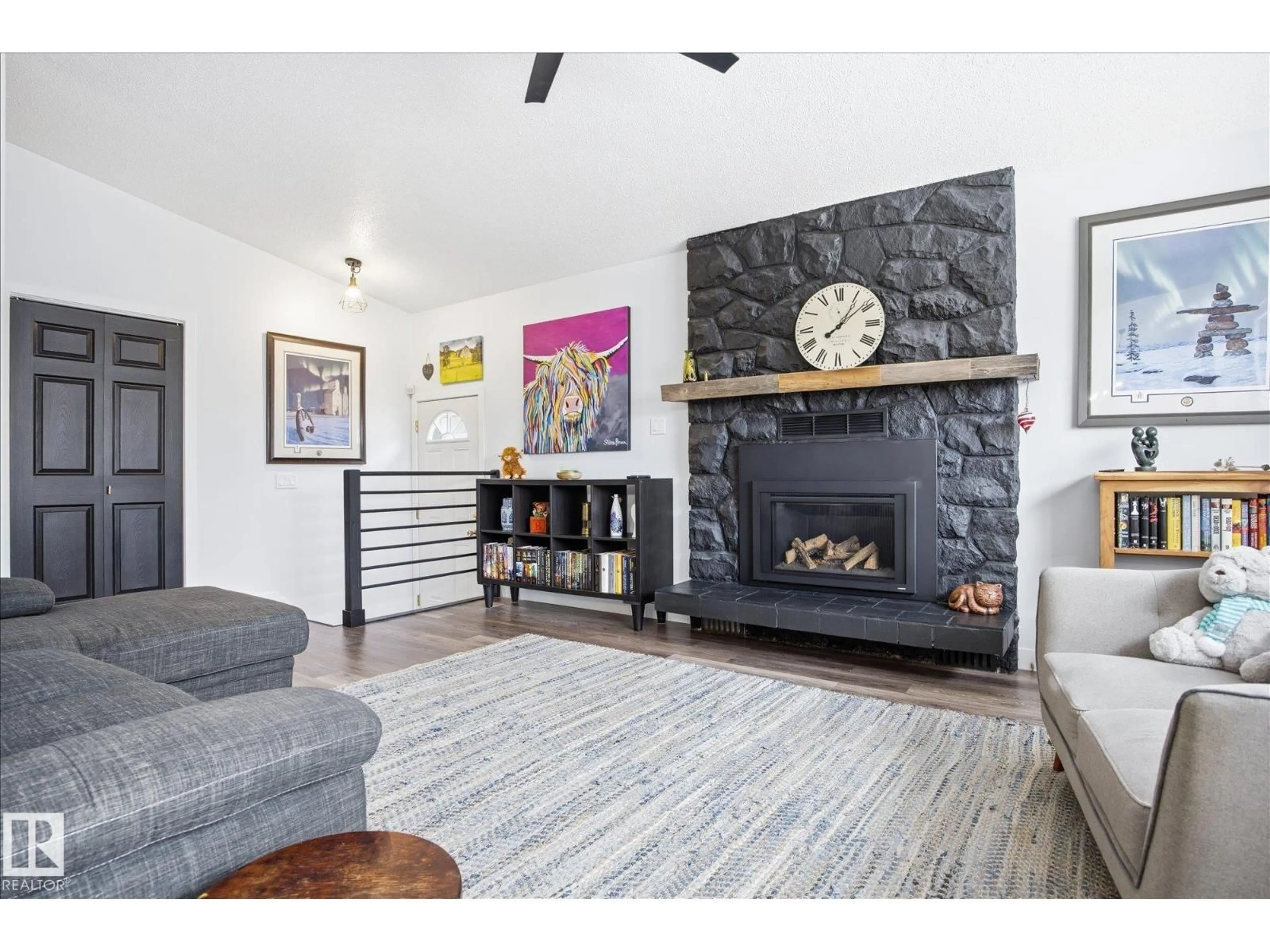 Living room with furniture, unknown for 46 MISSION ST, Sherwood Park Alberta T8A0V7