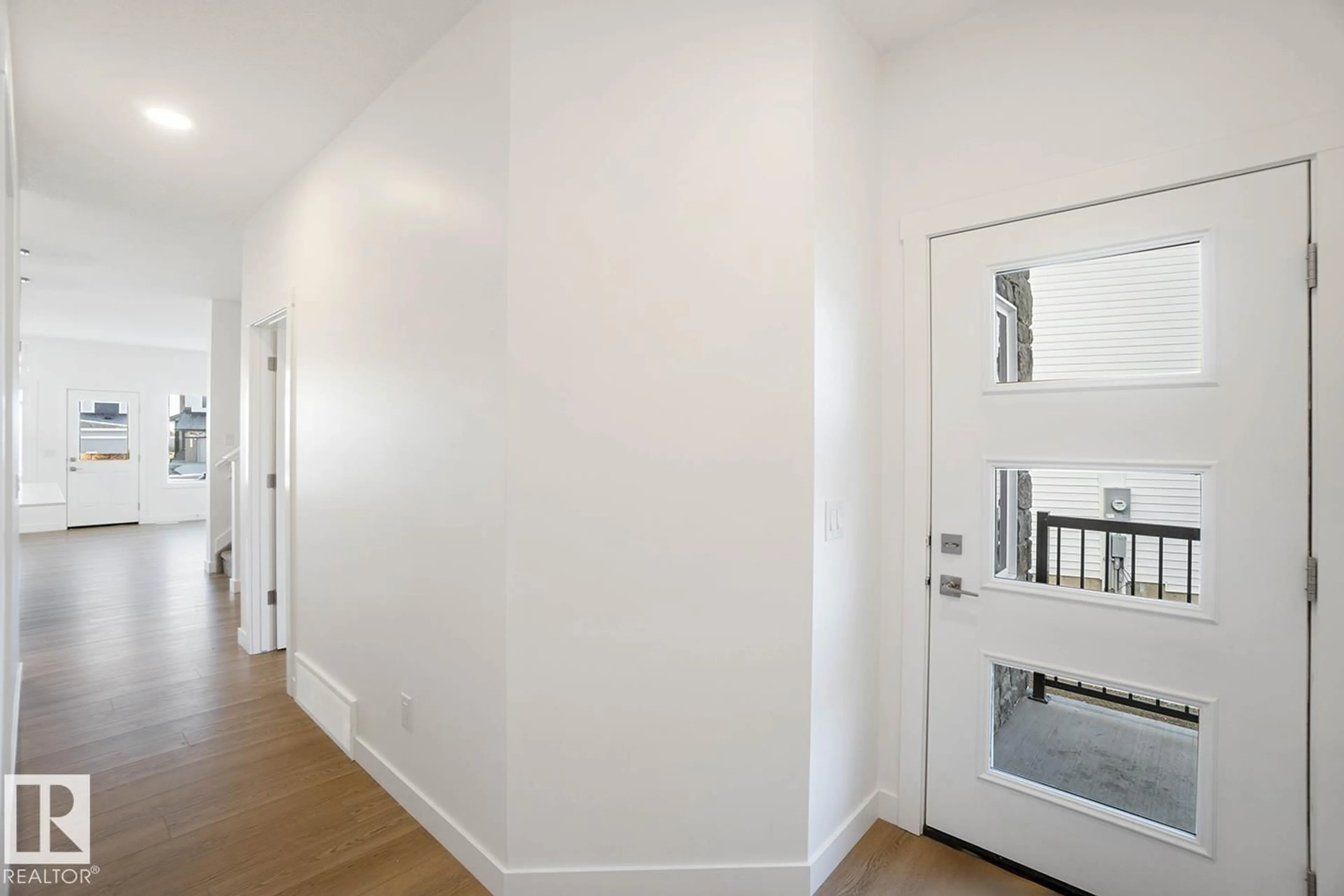 Indoor entryway for NW - 4027 207 ST, Edmonton Alberta T6M3G1