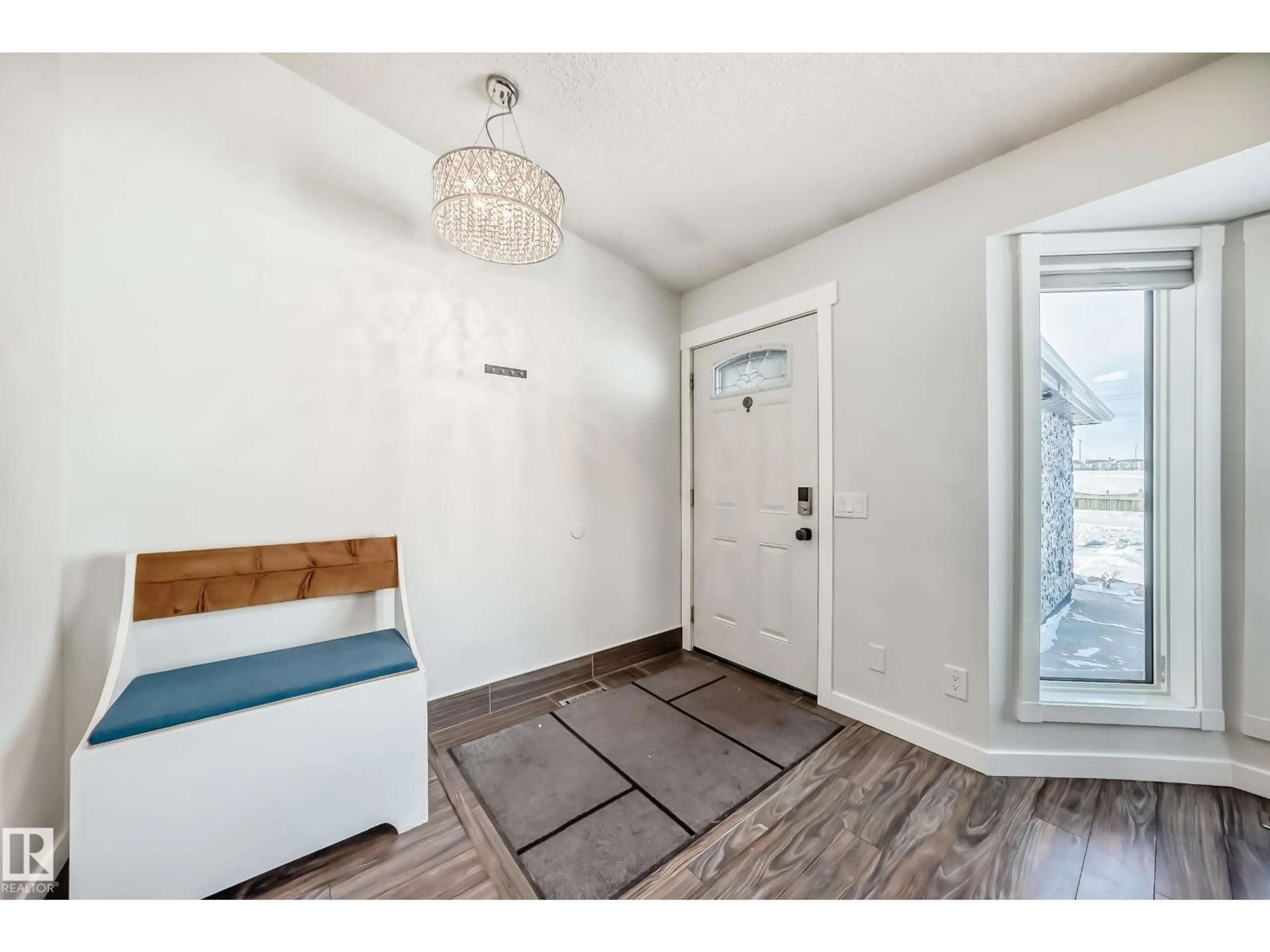 Indoor entryway for NW - 7011 190B ST, Edmonton Alberta T5T5Z6