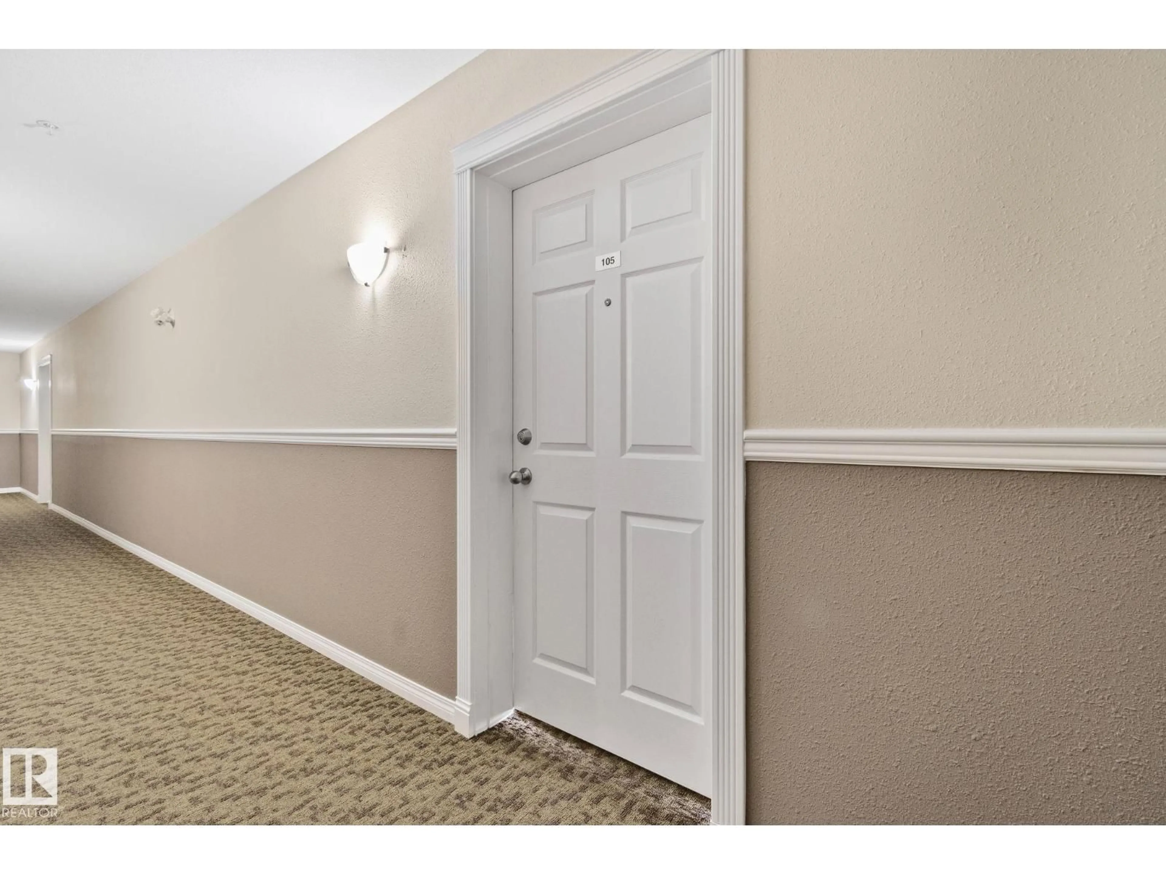 Indoor entryway for 105 - 4309 33 ST, Stony Plain Alberta T7Z0C4