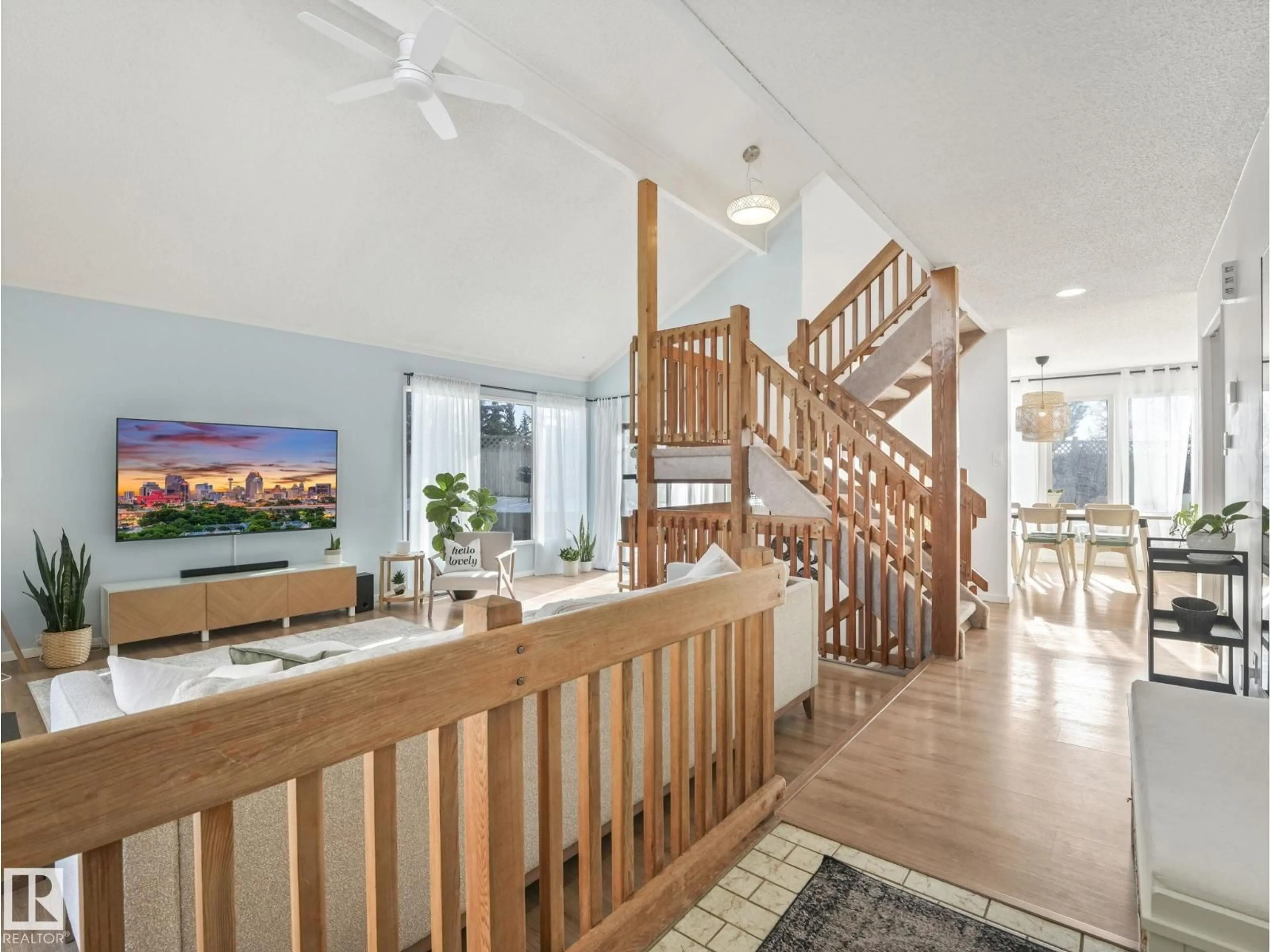 Indoor foyer for 12219 25 AV, Edmonton Alberta T6J4S7