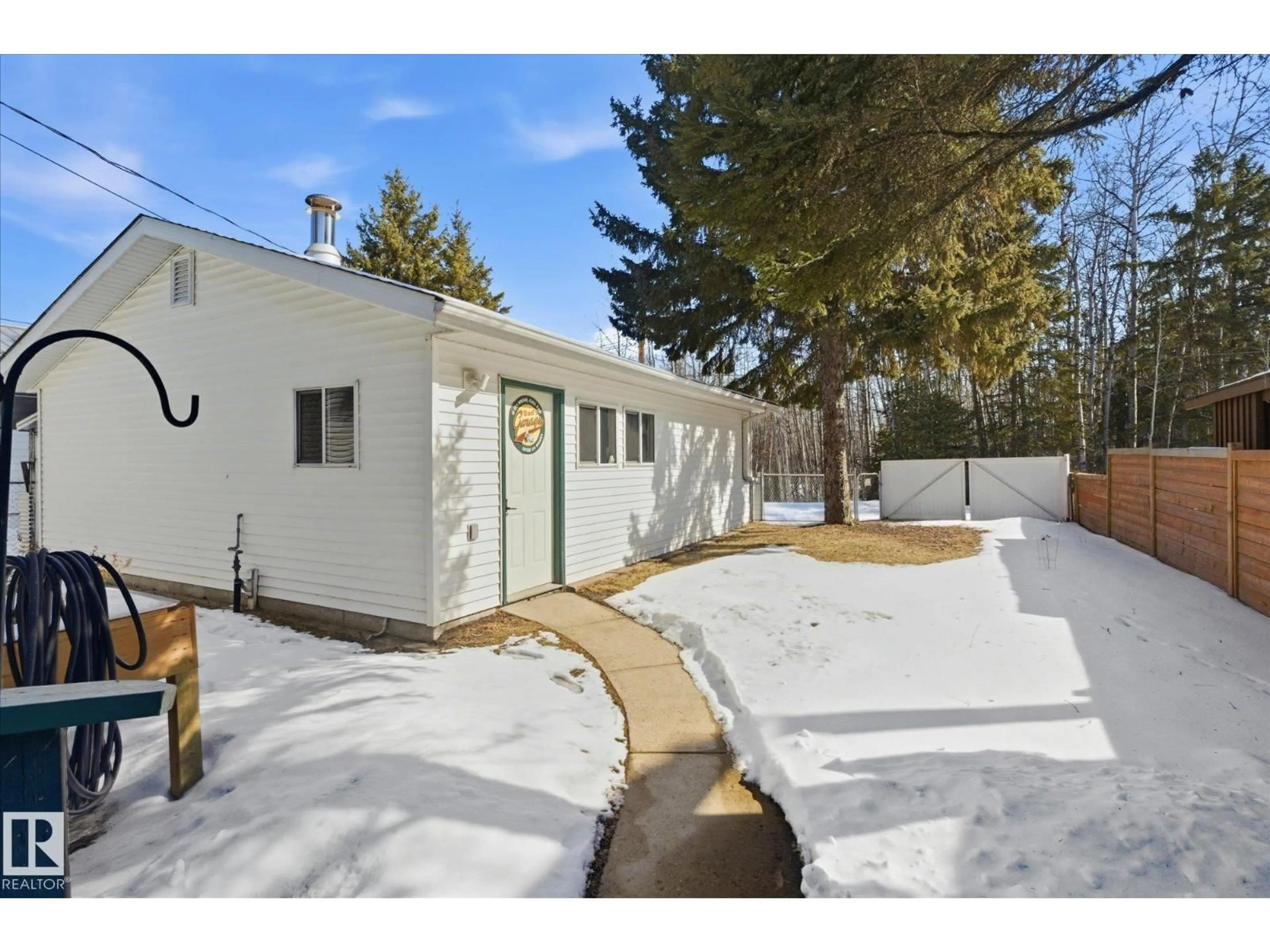 Unknown for 5517 52 ST, Wabamun Alberta T0E2K0