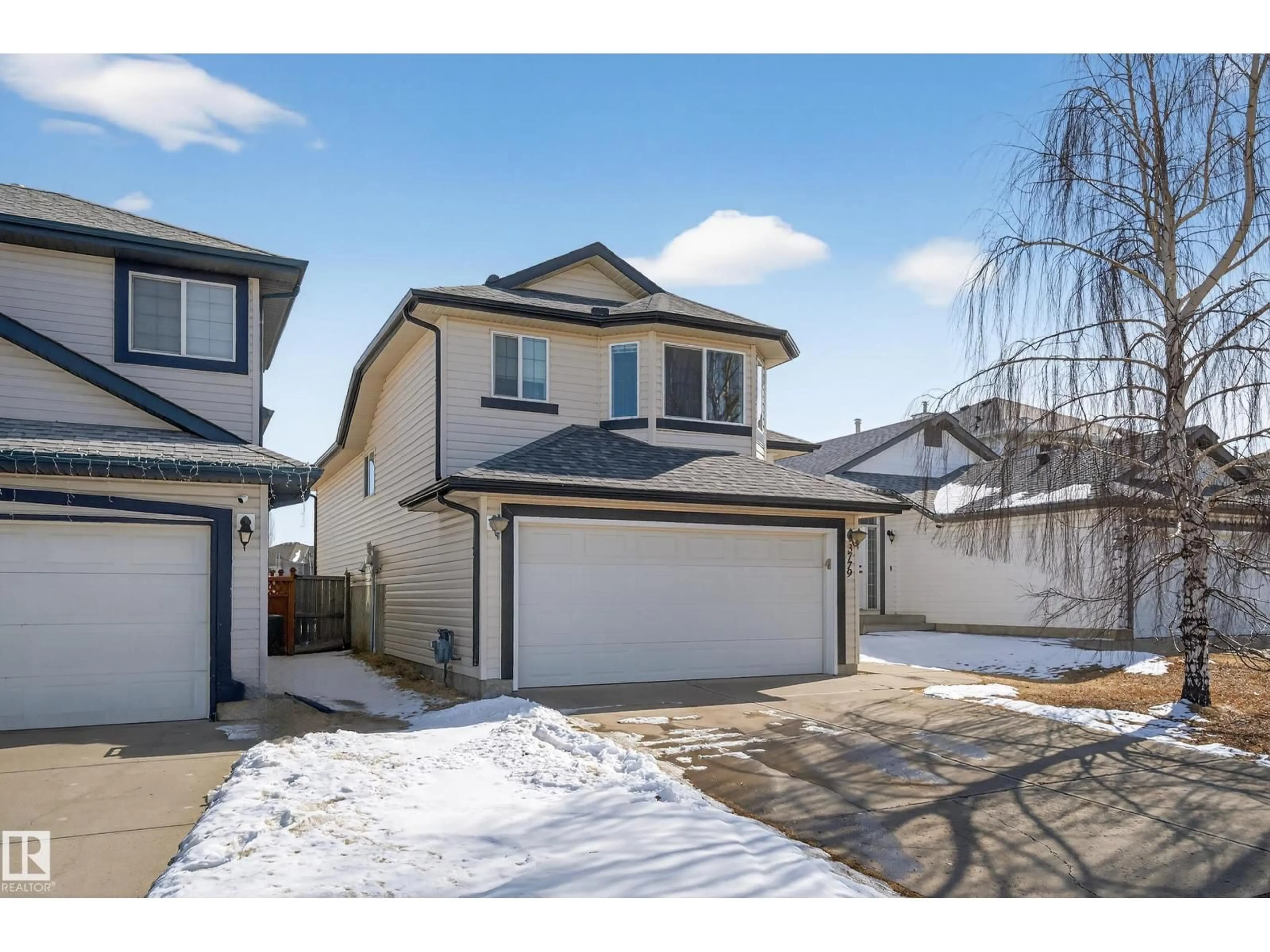 A pic from outside/outdoor area/front of a property/back of a property/a pic from drone, street for 3779 18 ST, Edmonton Alberta T6T1S5