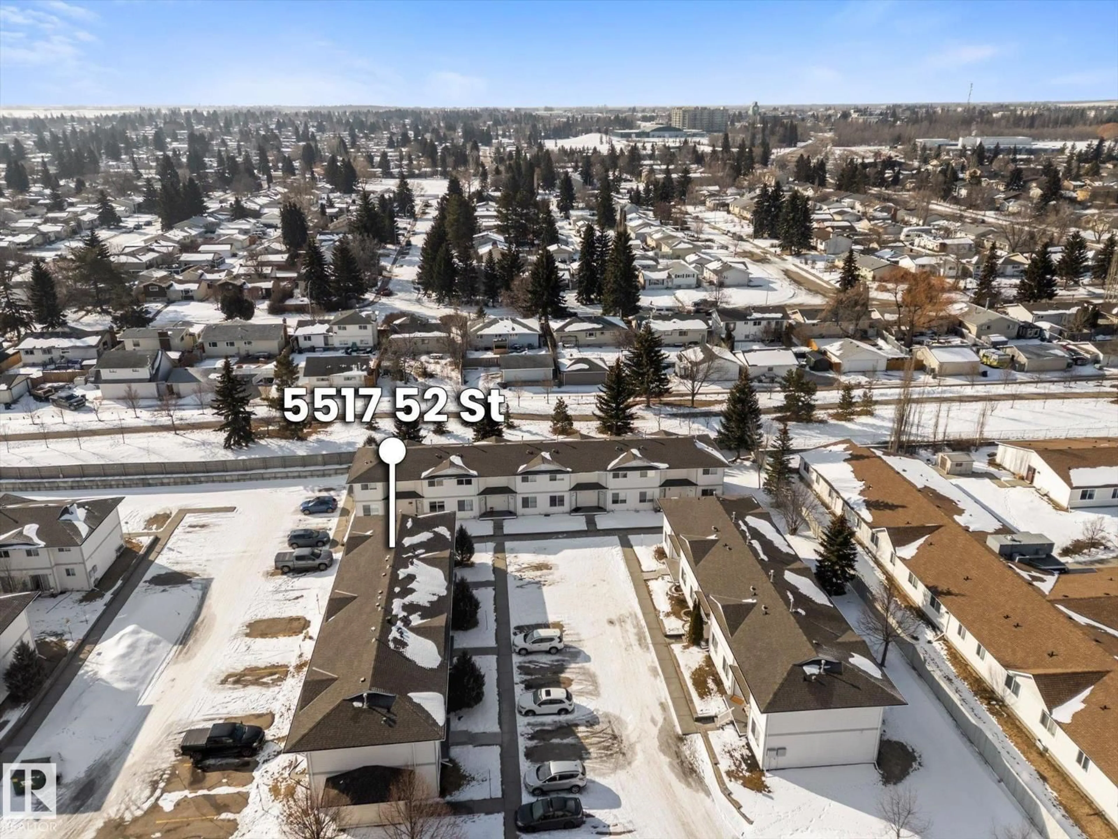 A pic from outside/outdoor area/front of a property/back of a property/a pic from drone, street for 610 - 805 KING ST, Spruce Grove Alberta T7X4J9