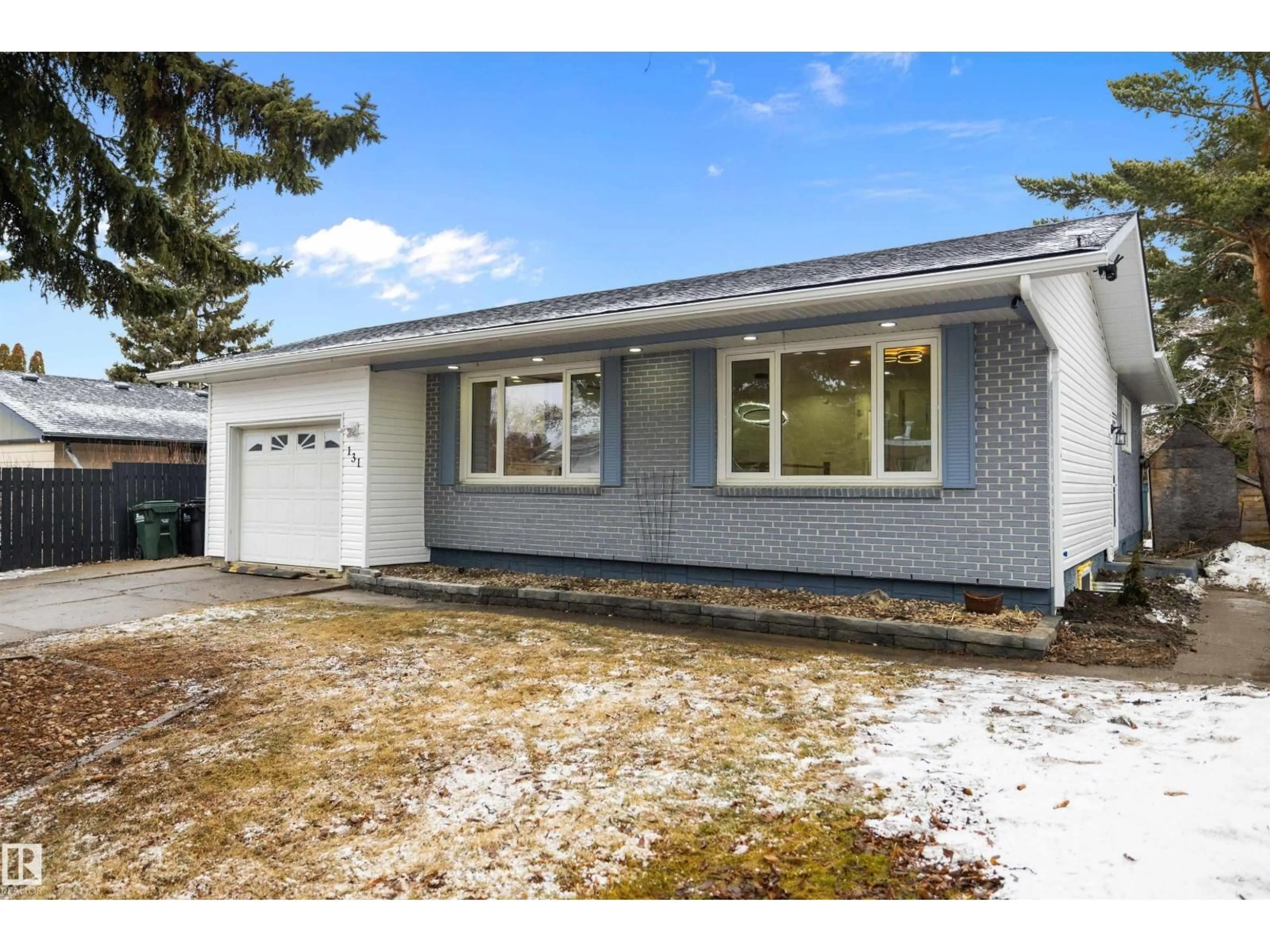 Home with vinyl exterior material, street for 131 GARLAND CR, Sherwood Park Alberta T8A2R1