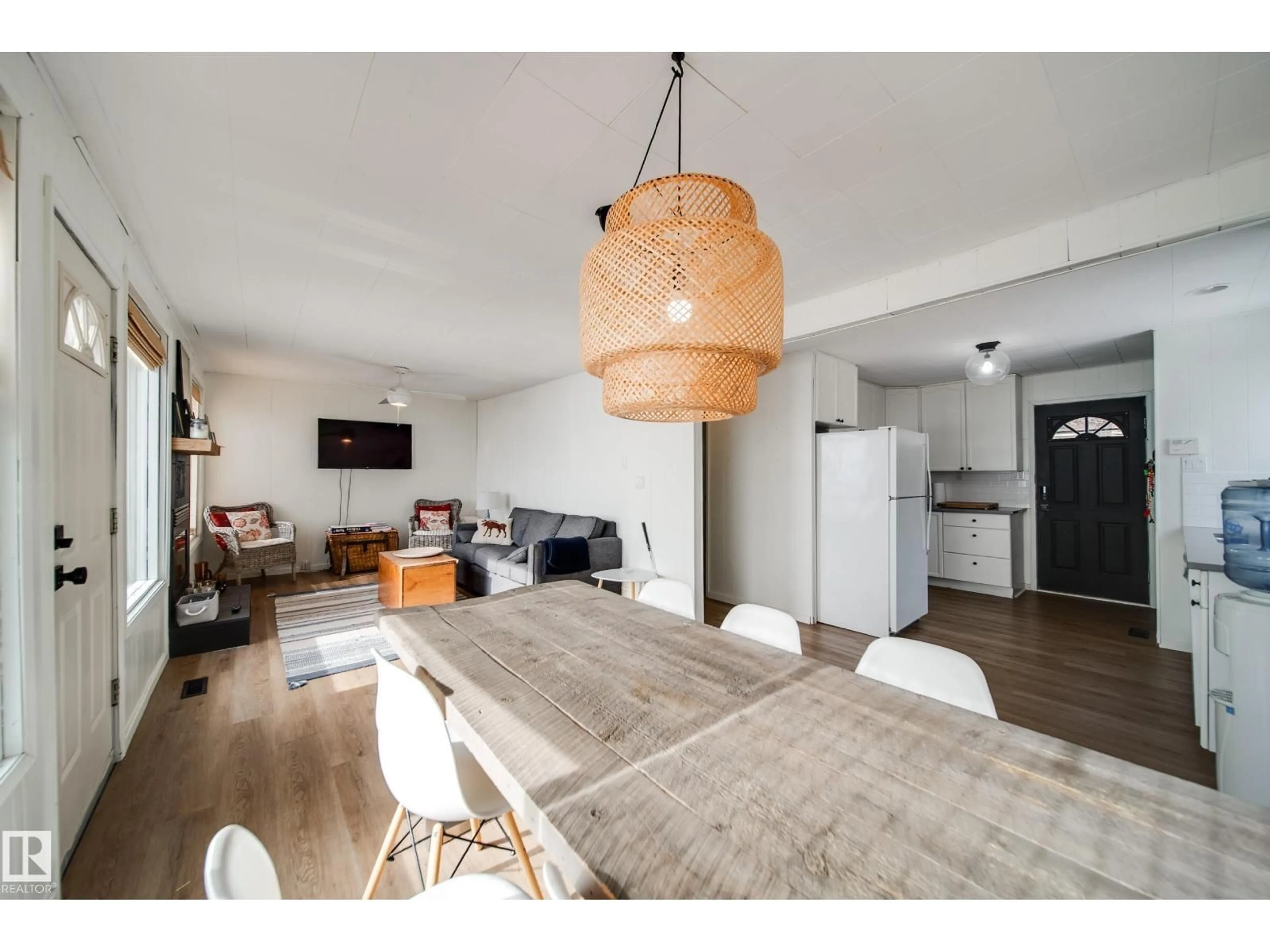 Unknown for 595 1 AV N, Rural Parkland County Alberta T0E2B0