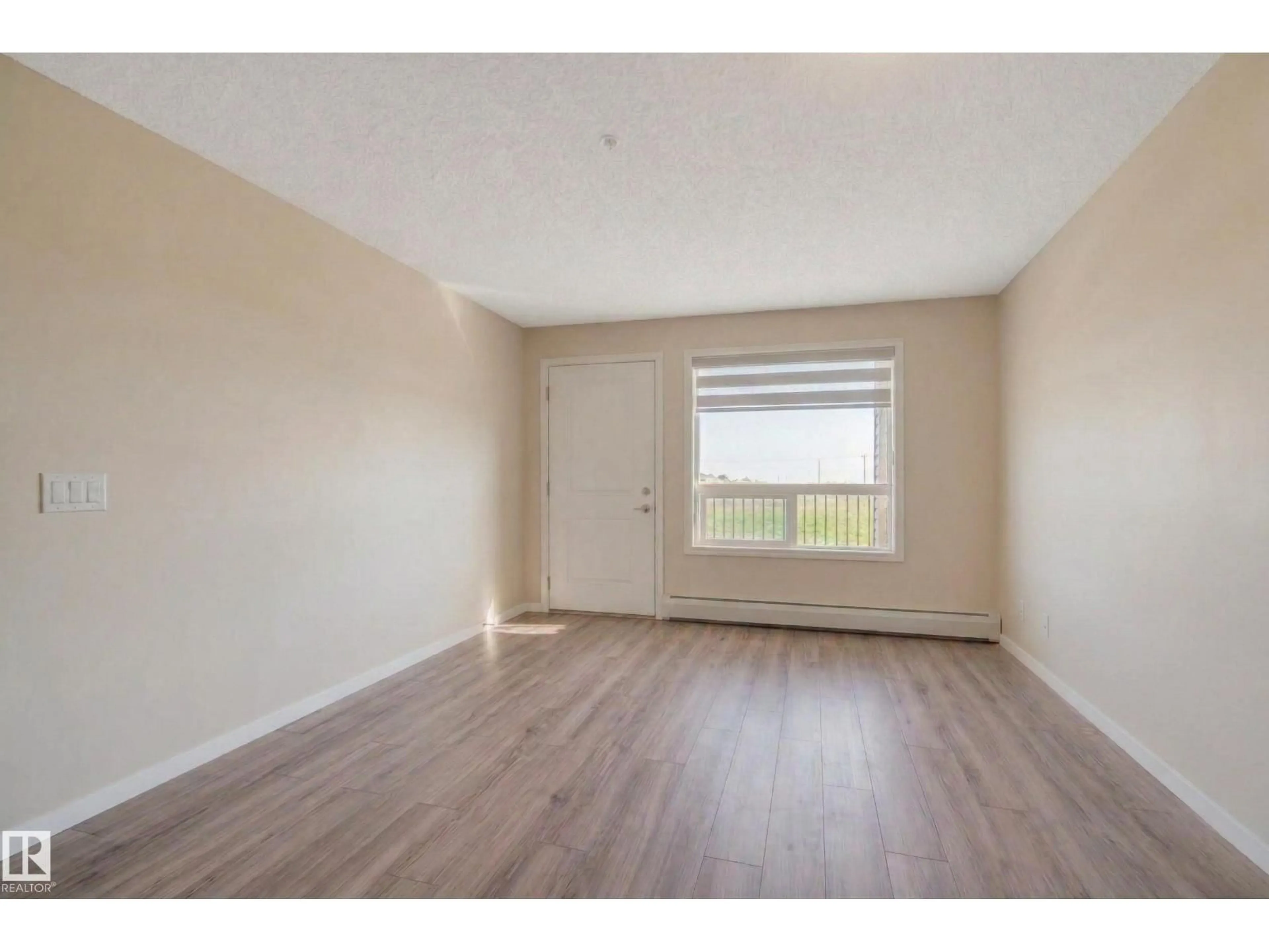 A pic of a room for 7331 - 6211 SOUTH TERWILLEGAR DR, Edmonton Alberta T6R0L9