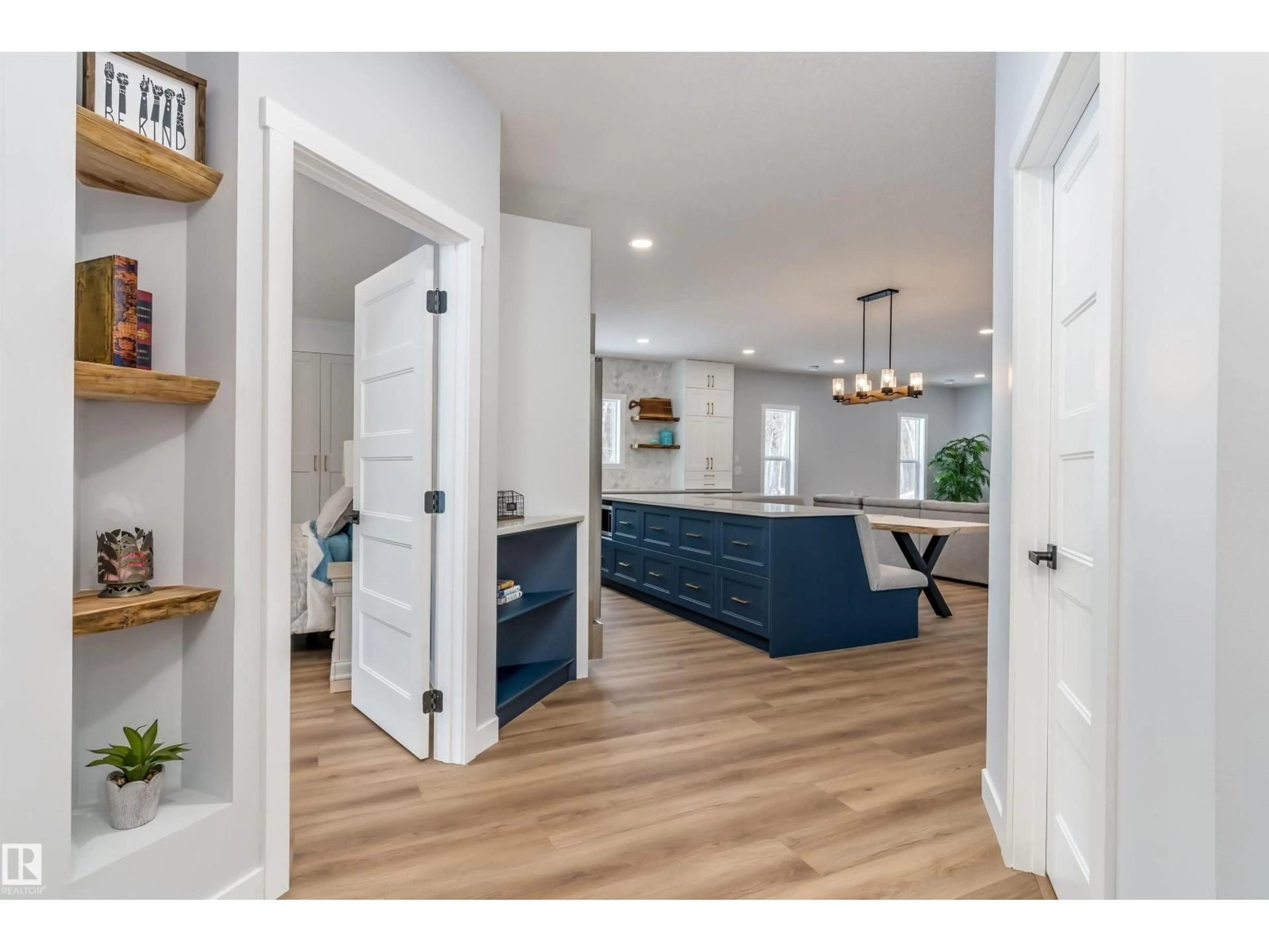 Indoor entryway for 146 - 54150 RGE ROAD 224, Rural Strathcona County Alberta T8L3Y5