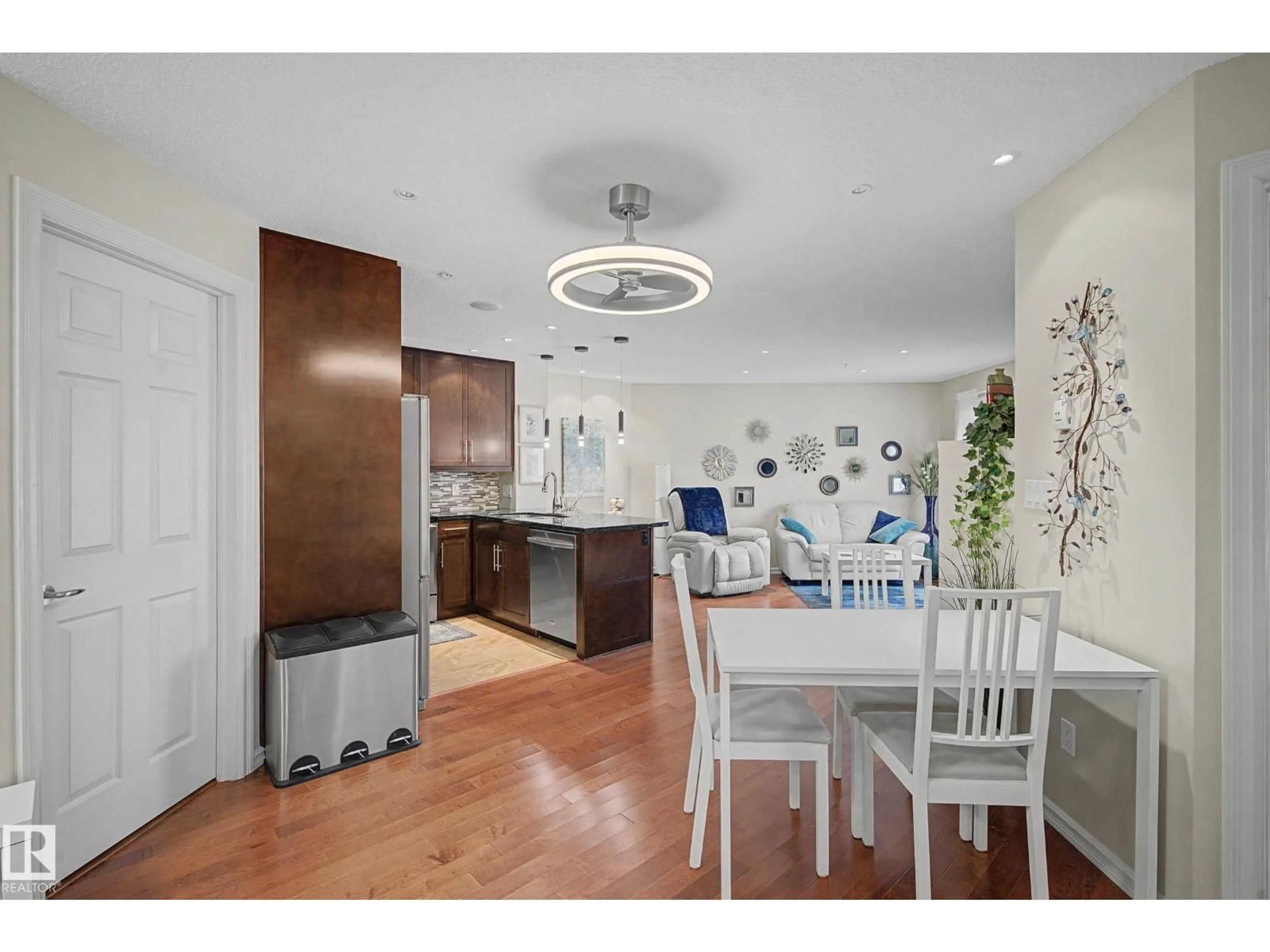 Unknown for 210 - 2204 44 AV, Edmonton Alberta T6T0G5