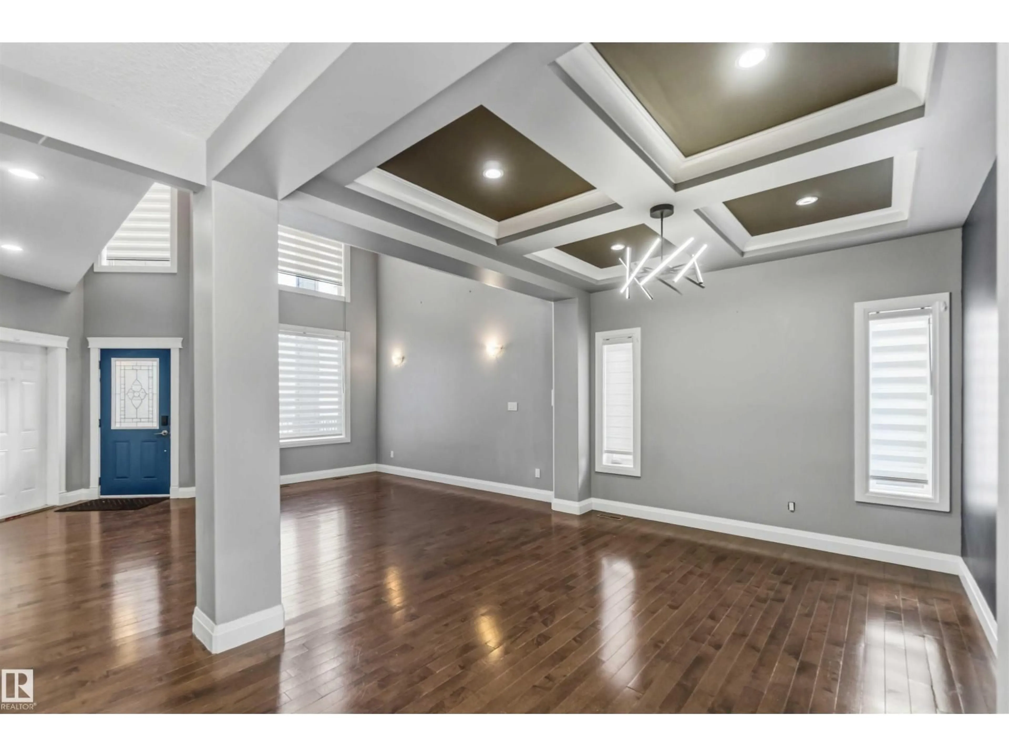 Unknown for 3563 14 ST, Edmonton Alberta T6T0J3