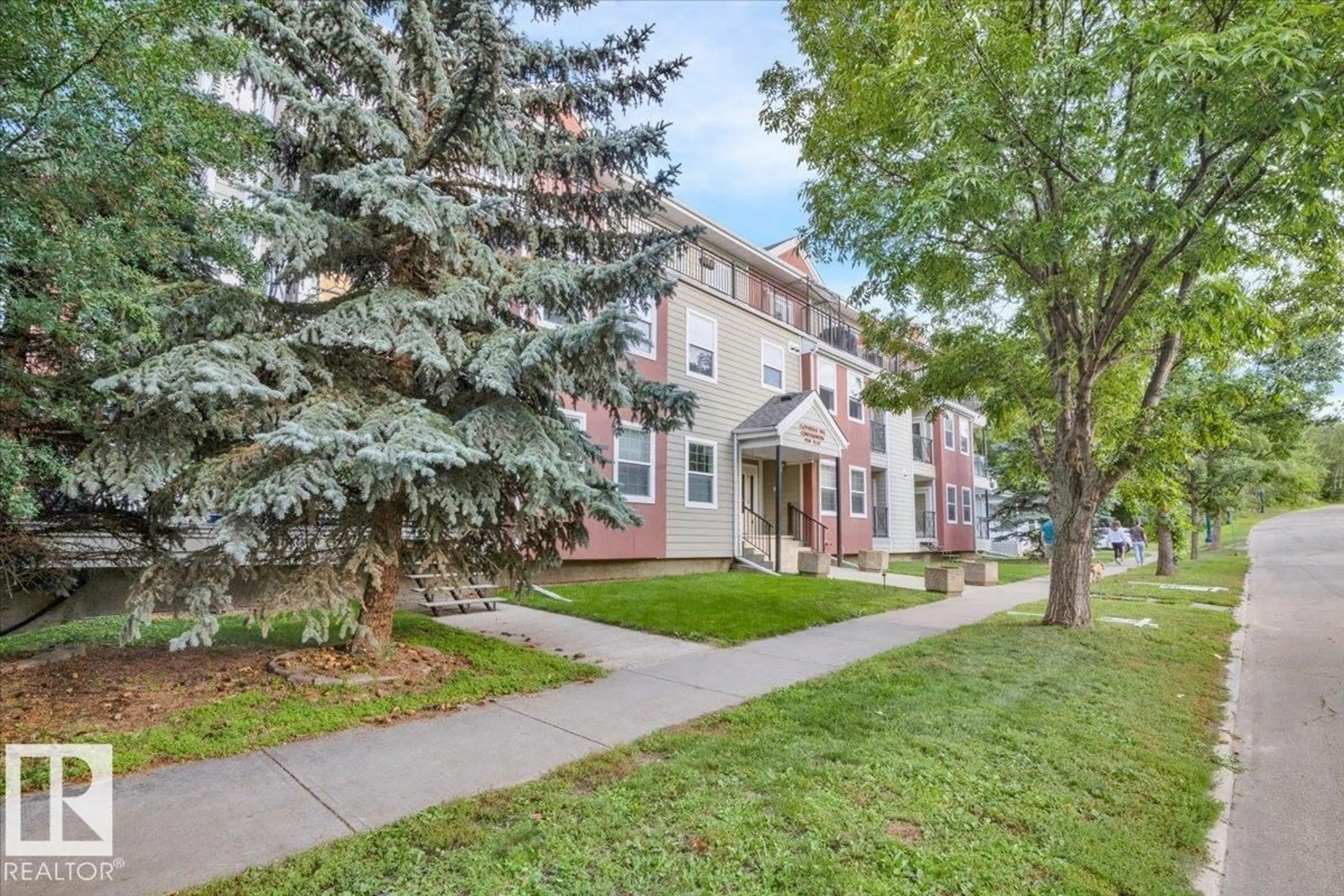 Patio, street for 207 - 9739 92 ST, Edmonton Alberta T6C3S3