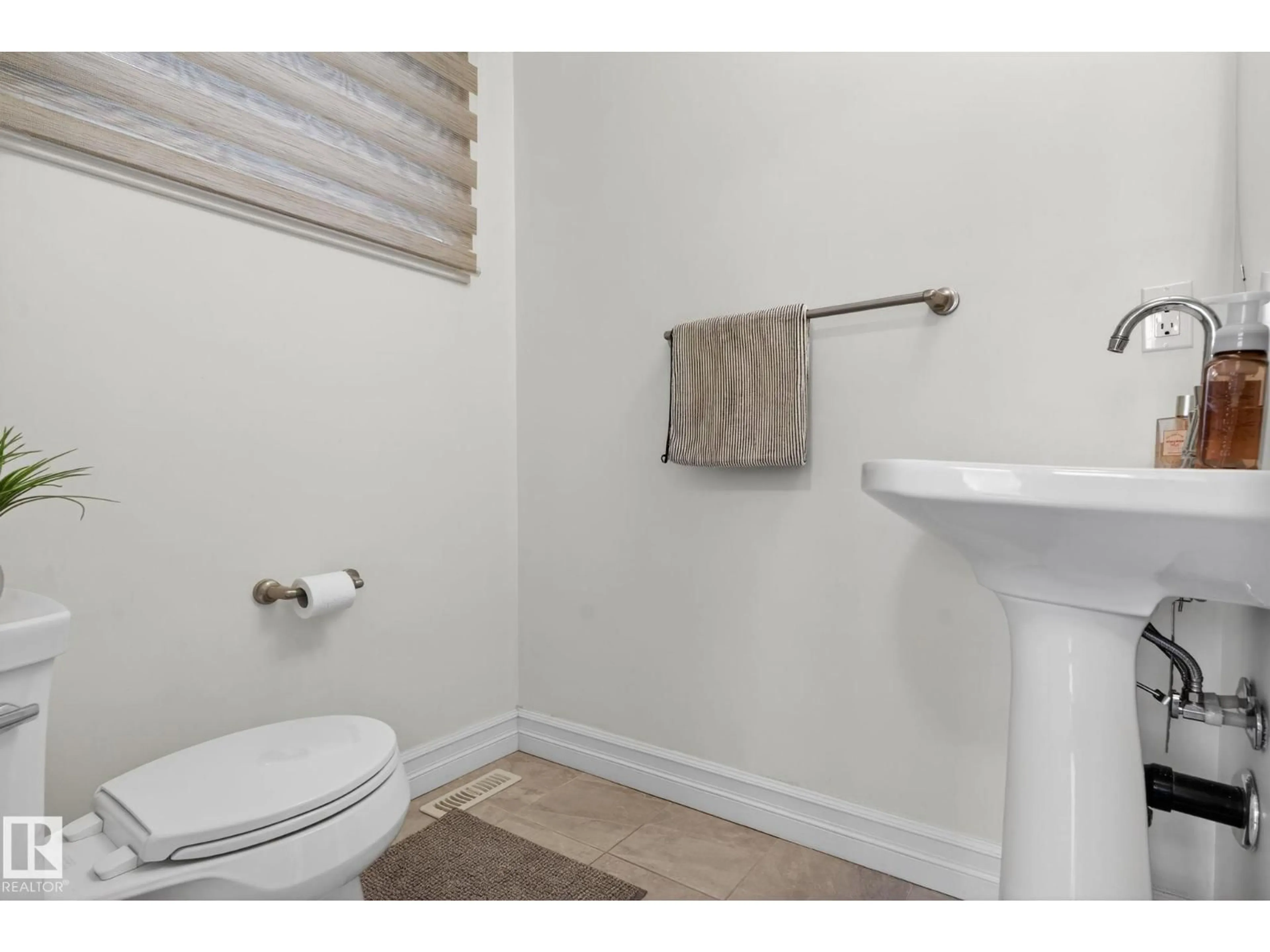 Standard bathroom, unknown for SW SW - 1014 162 ST, Edmonton Alberta T6W2G9