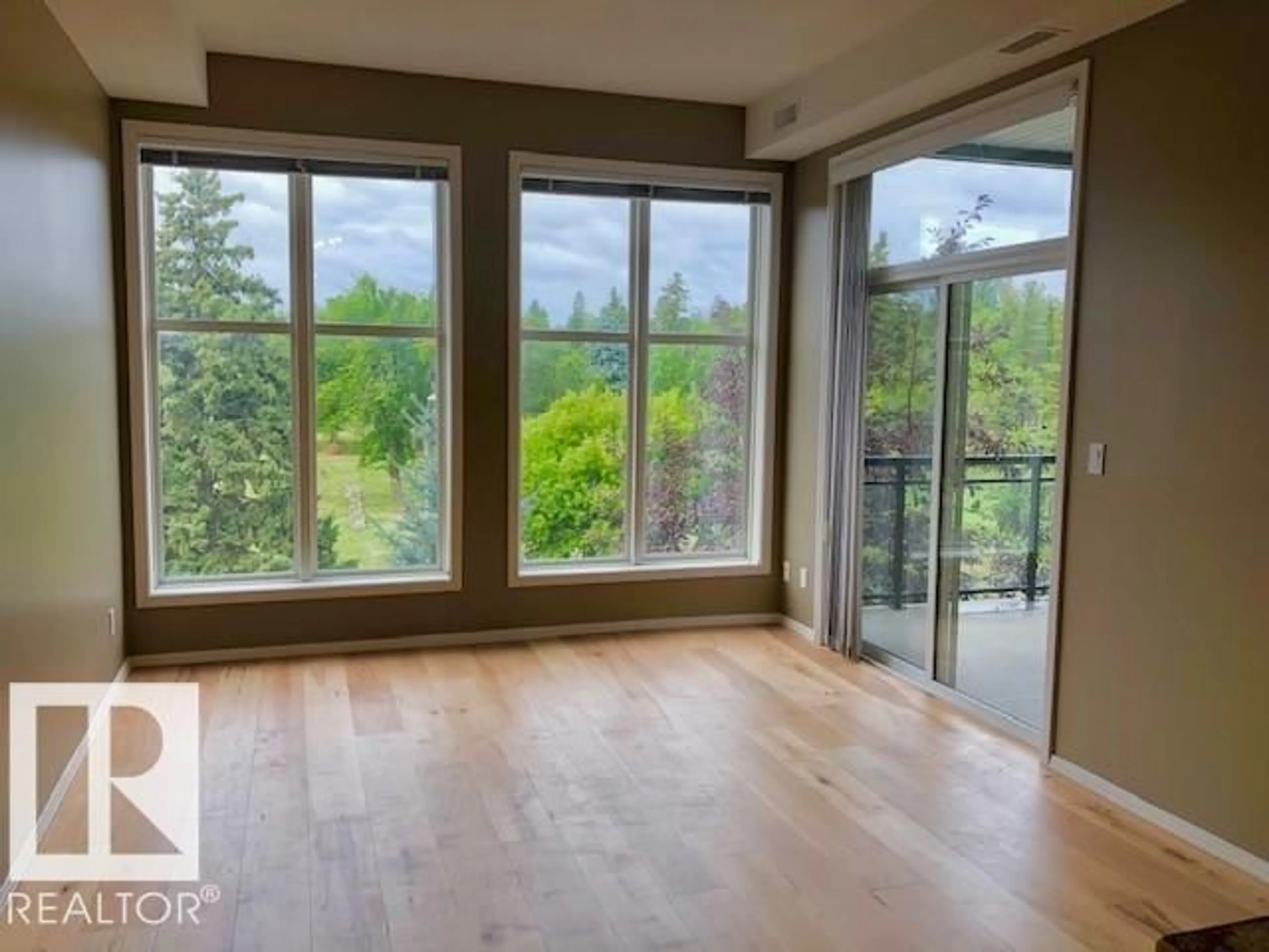 A pic of a room for #330 - 10531 117 ST, Edmonton Alberta T5H0A8