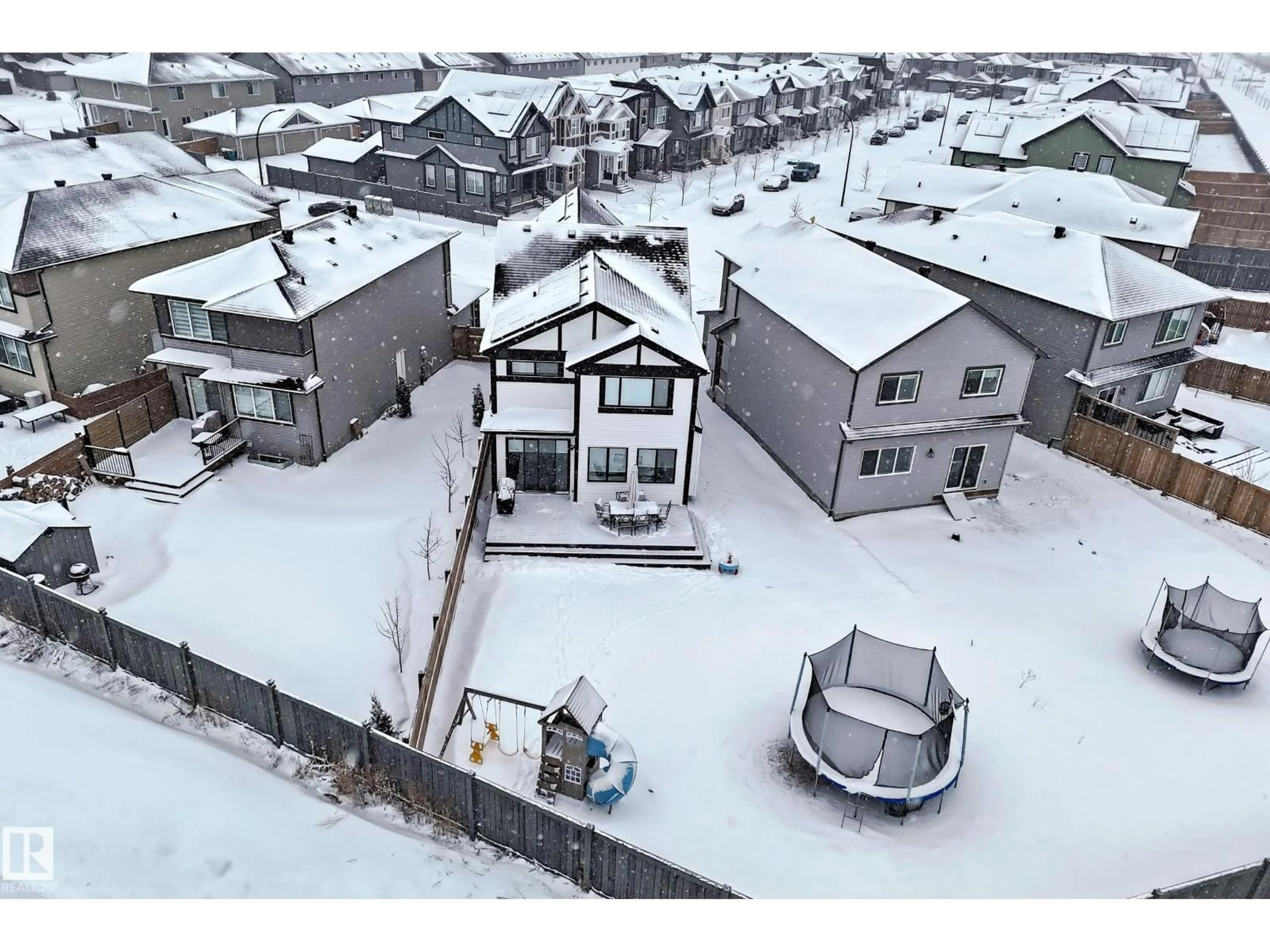 A pic from outside/outdoor area/front of a property/back of a property/a pic from drone, street for 19 NETTLE CR, St. Albert Alberta T8N7Z8