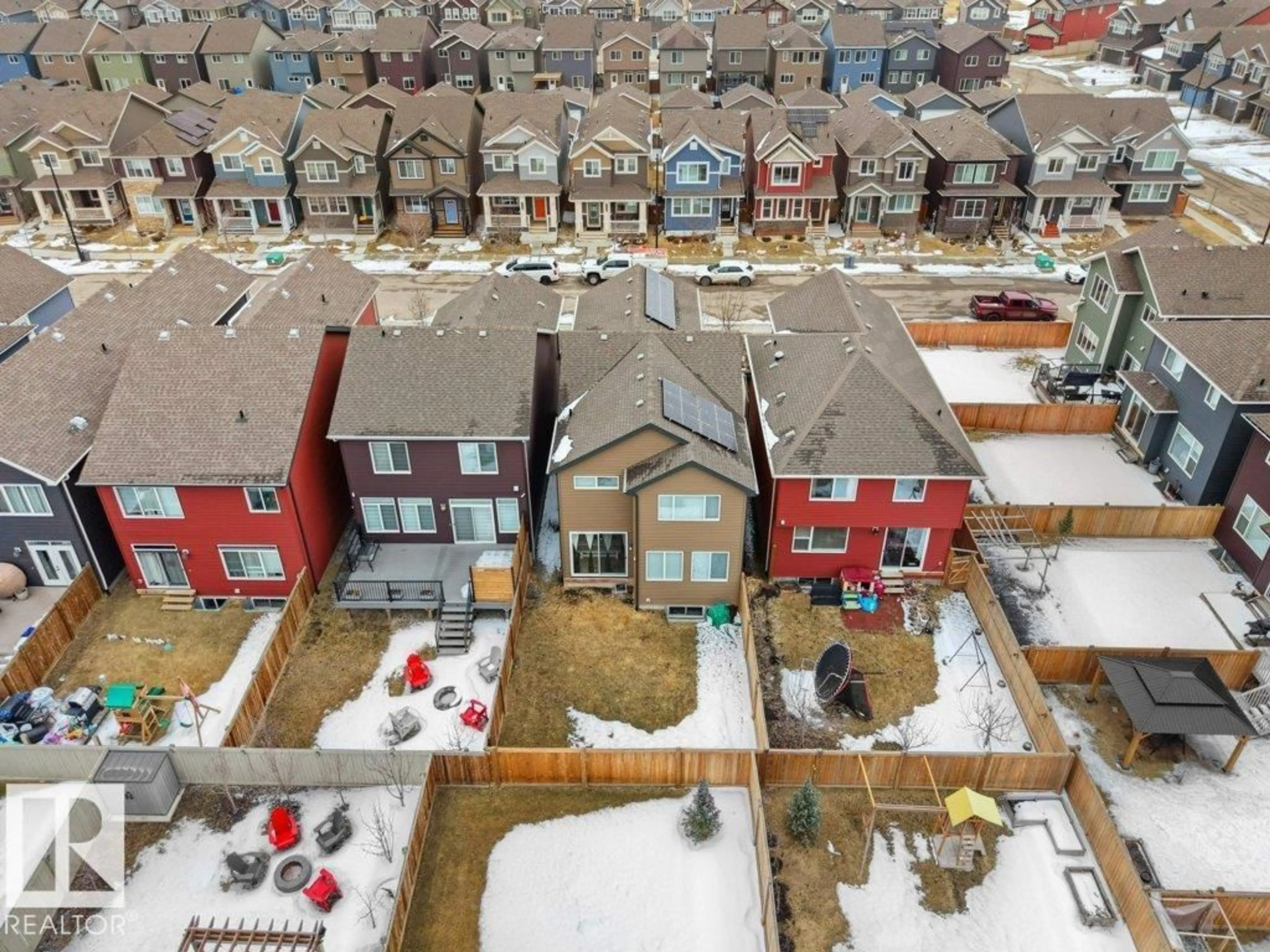 A pic from outside/outdoor area/front of a property/back of a property/a pic from drone, city buildings view from balcony for 3114 CHOKECHERRY BEND, Edmonton Alberta T6X2M2