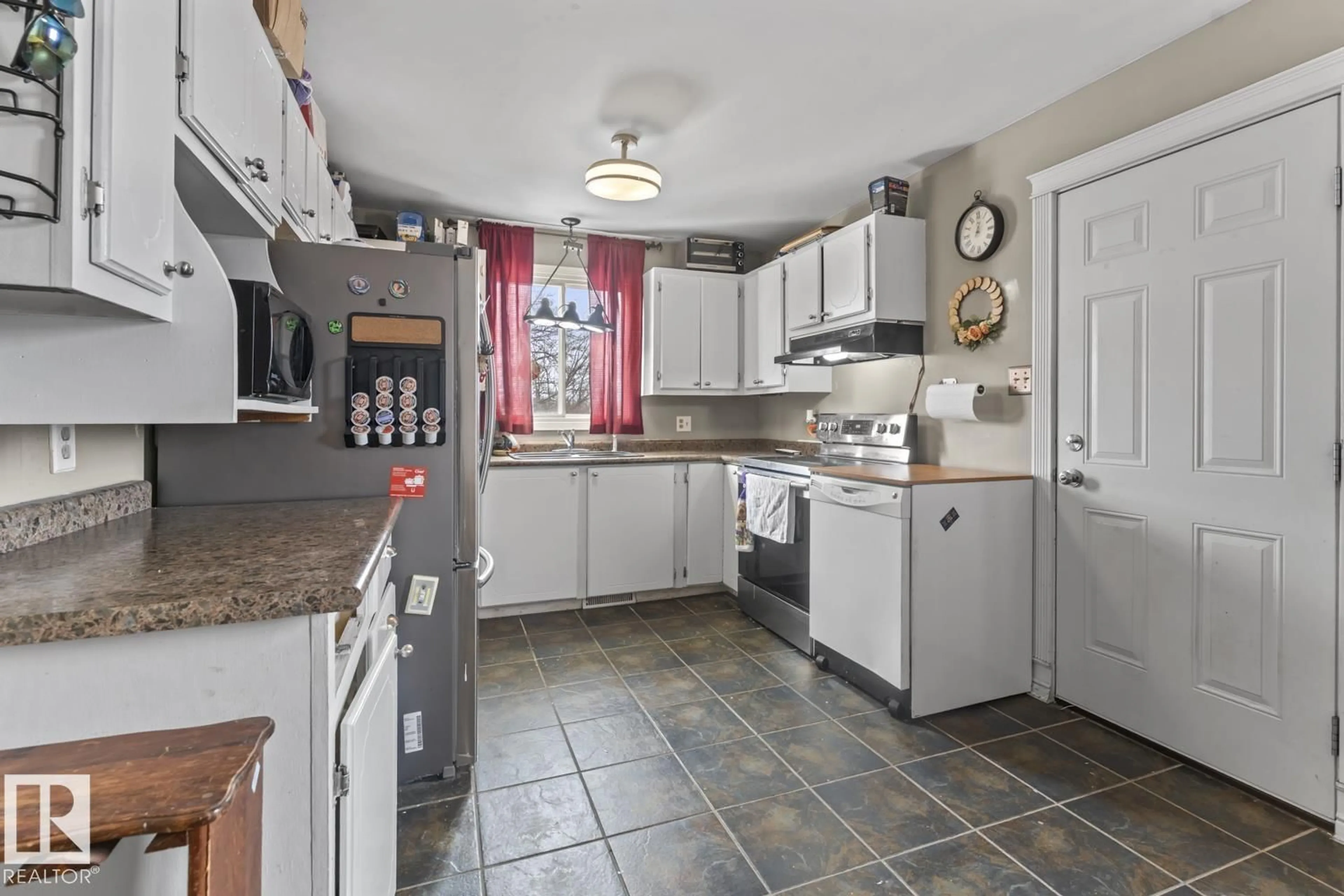 Standard kitchen, ceramic/tile floor for 1815 FOREST DR, Cold Lake Alberta T9M1L9