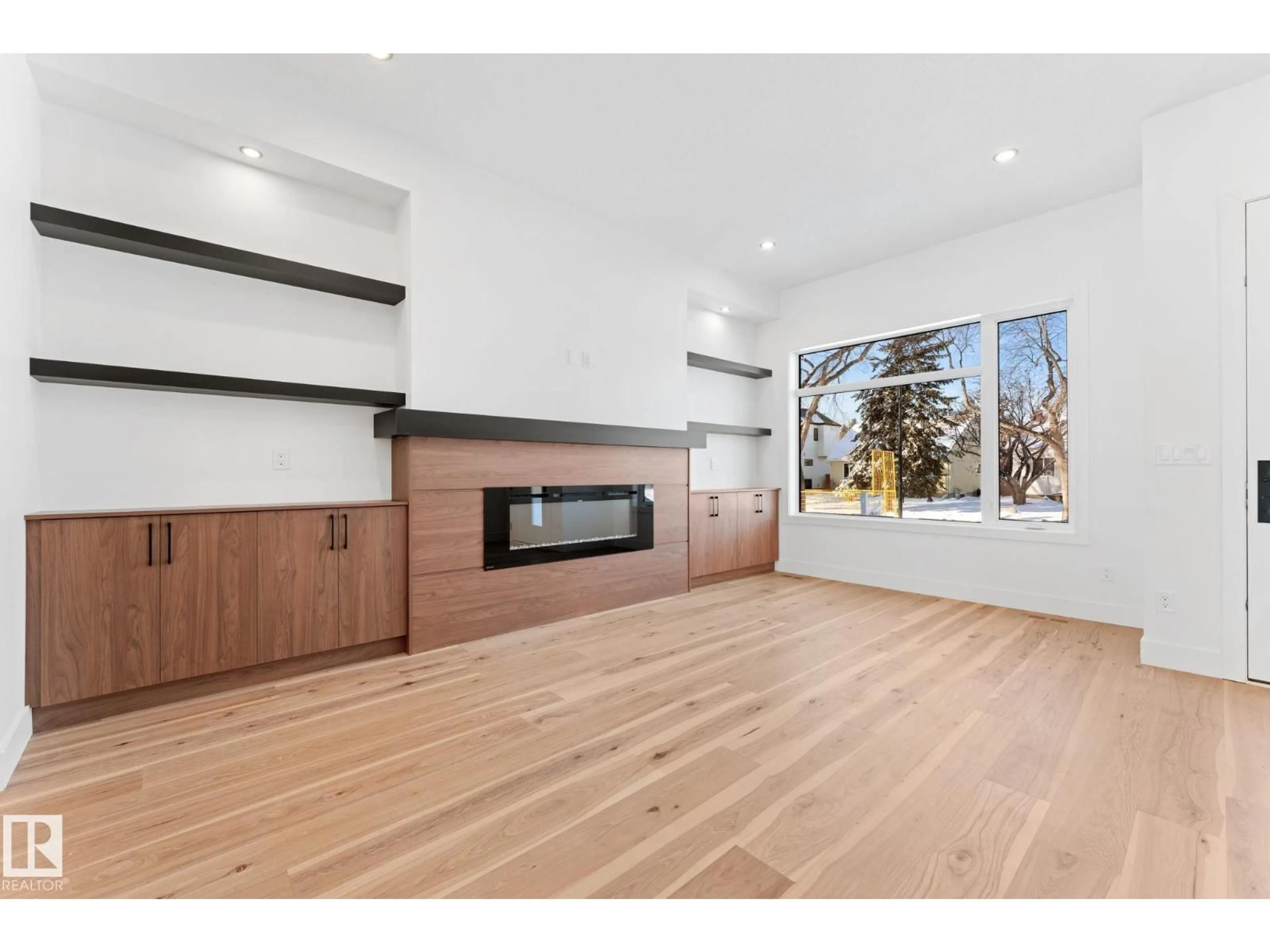 Home theater for NW - 11019 132 ST, Edmonton Alberta T8N7K9