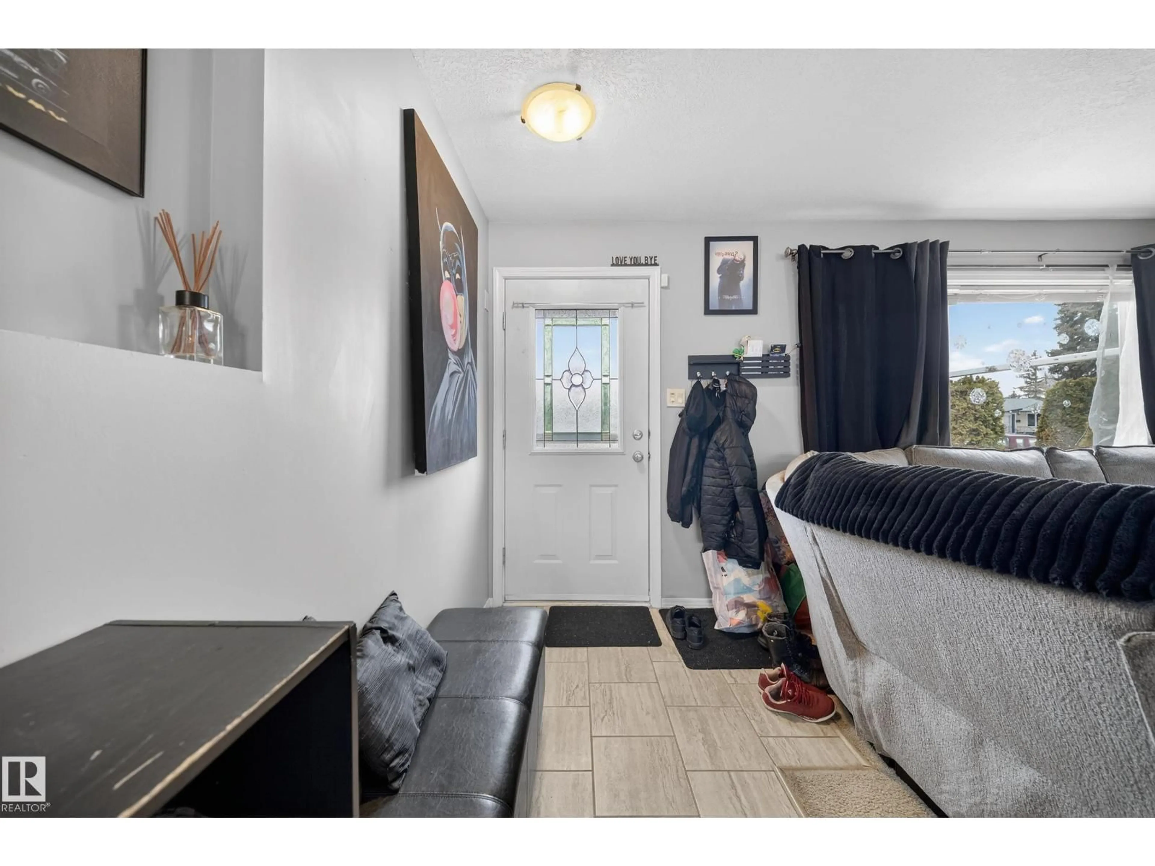 A pic of a room for 10520 52 AV, Edmonton Alberta T6H0P1